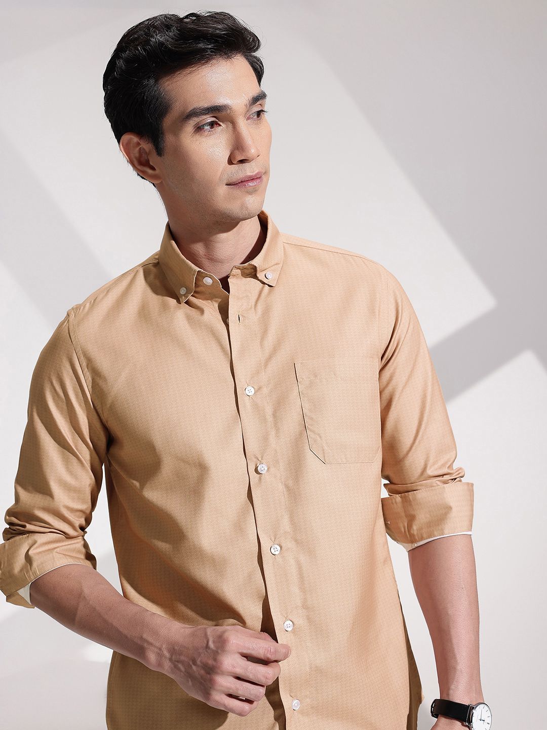 encore by INVICTUS Urban Slim Fit Textured Casual Shirt