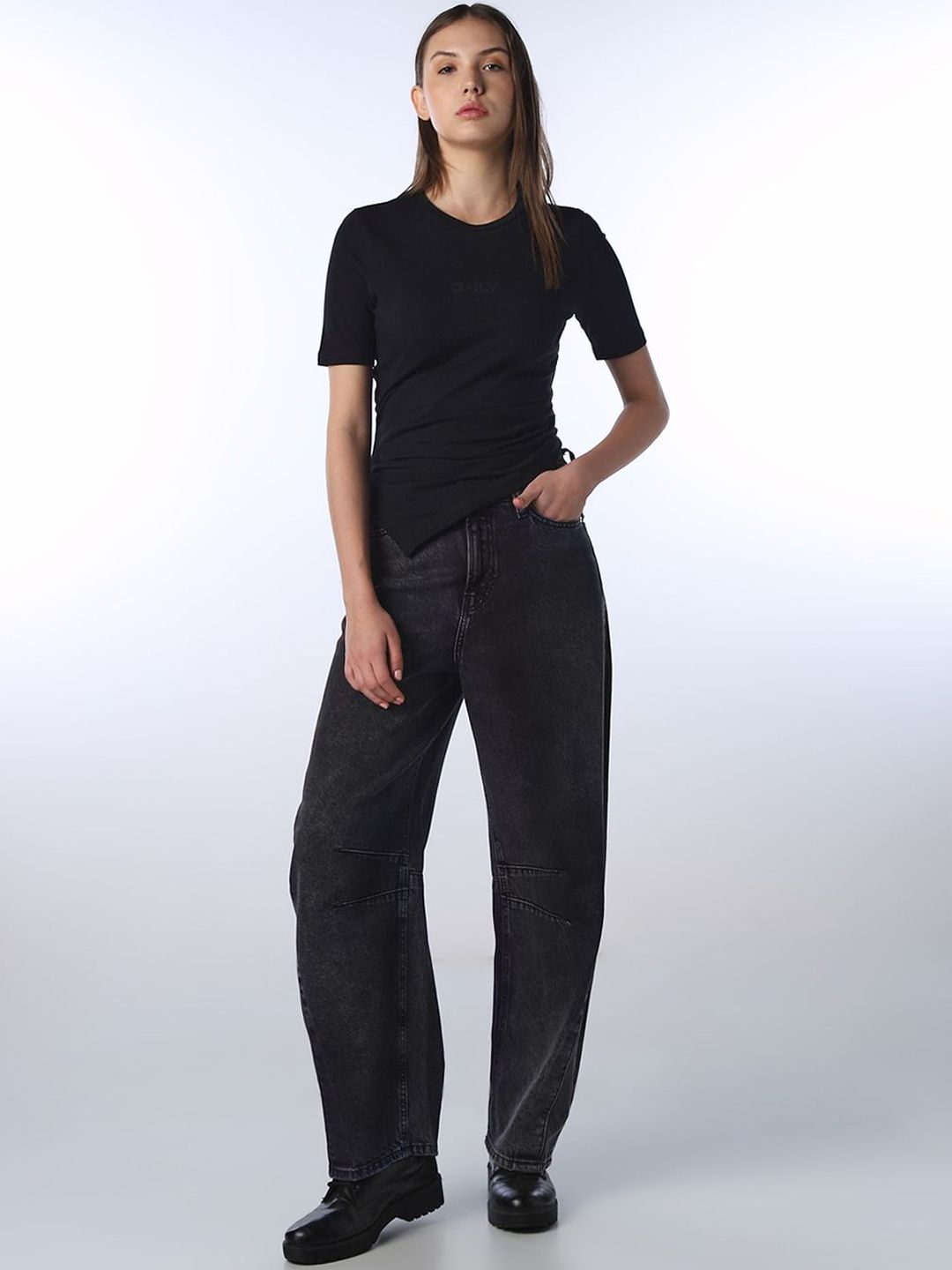 Women Brand Logo Printed Slim Fit T-shirt ONLY Women Brand Logo Printed Slim Fit T-shirt