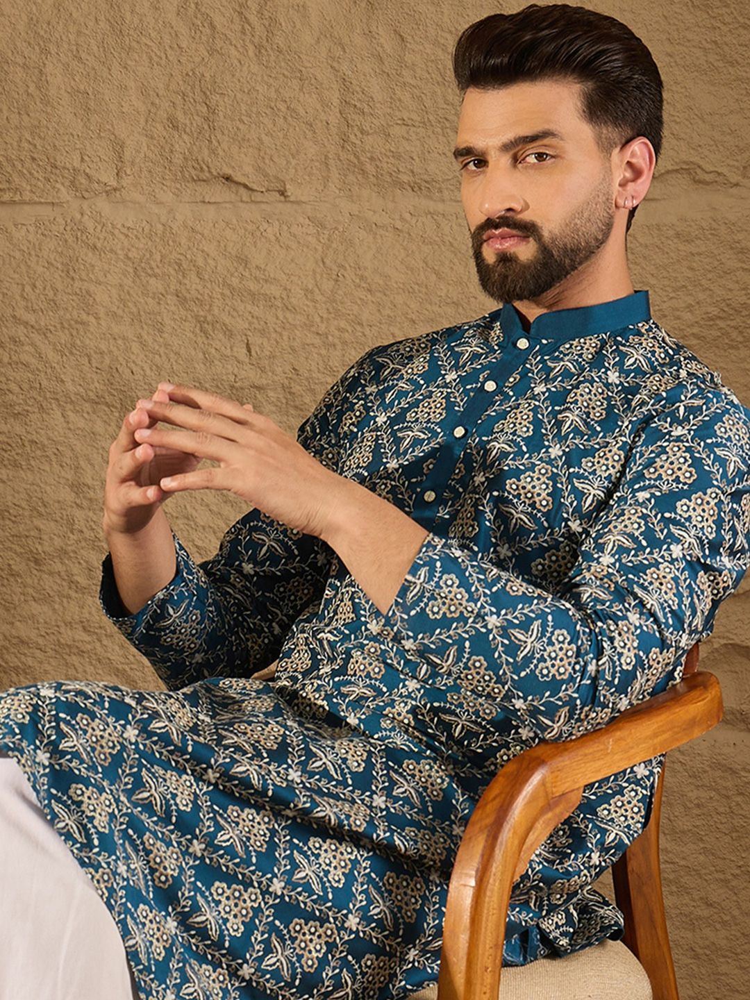 Ethnic Bay Men Floral Printed Mandarin Collar Silk Kurta