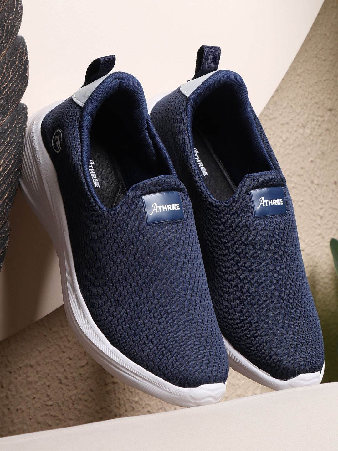 Athree Men Mesh Walking Non-Marking Shoes