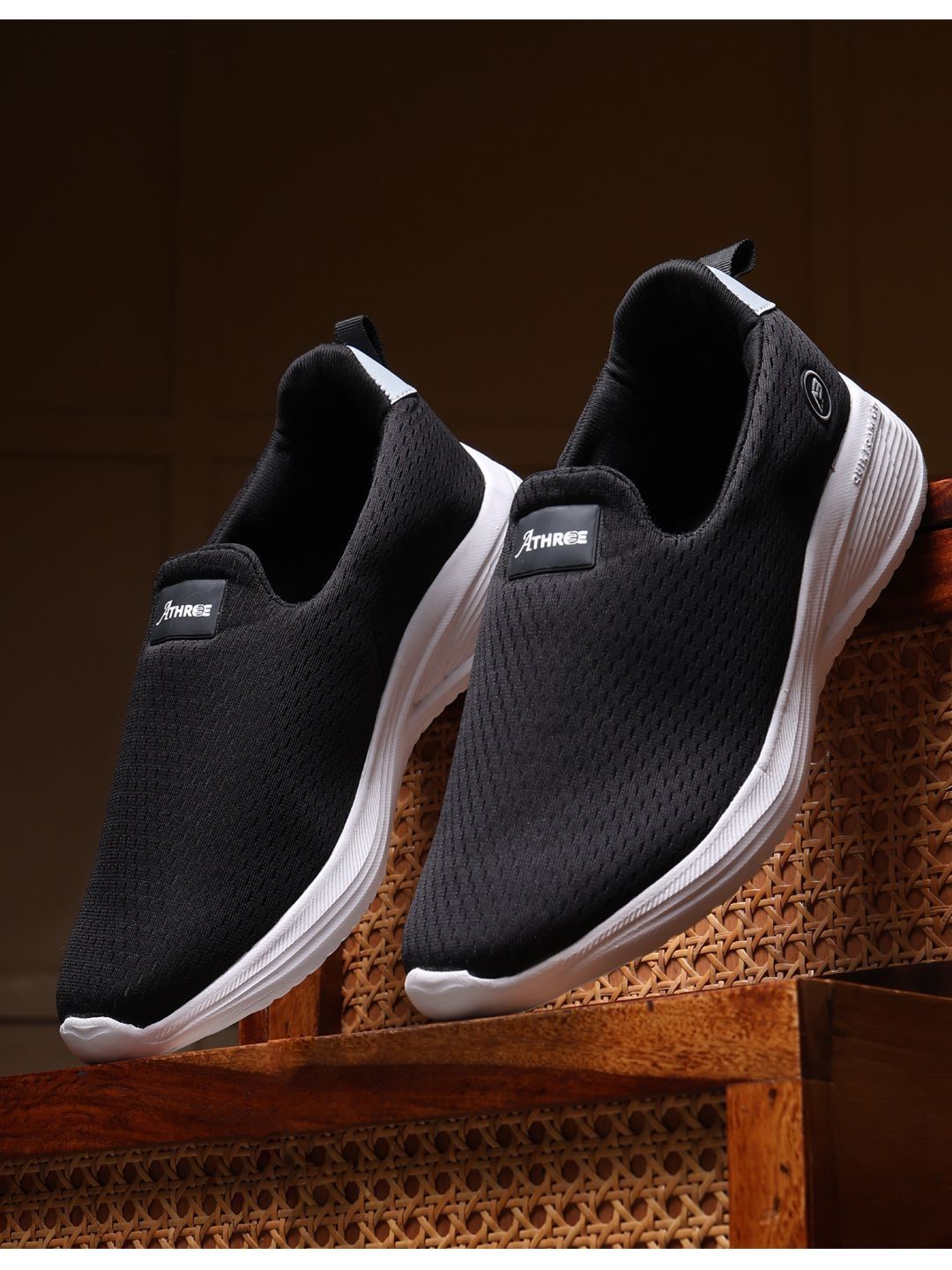 Athree Men Mesh Walking Non-Marking Shoes