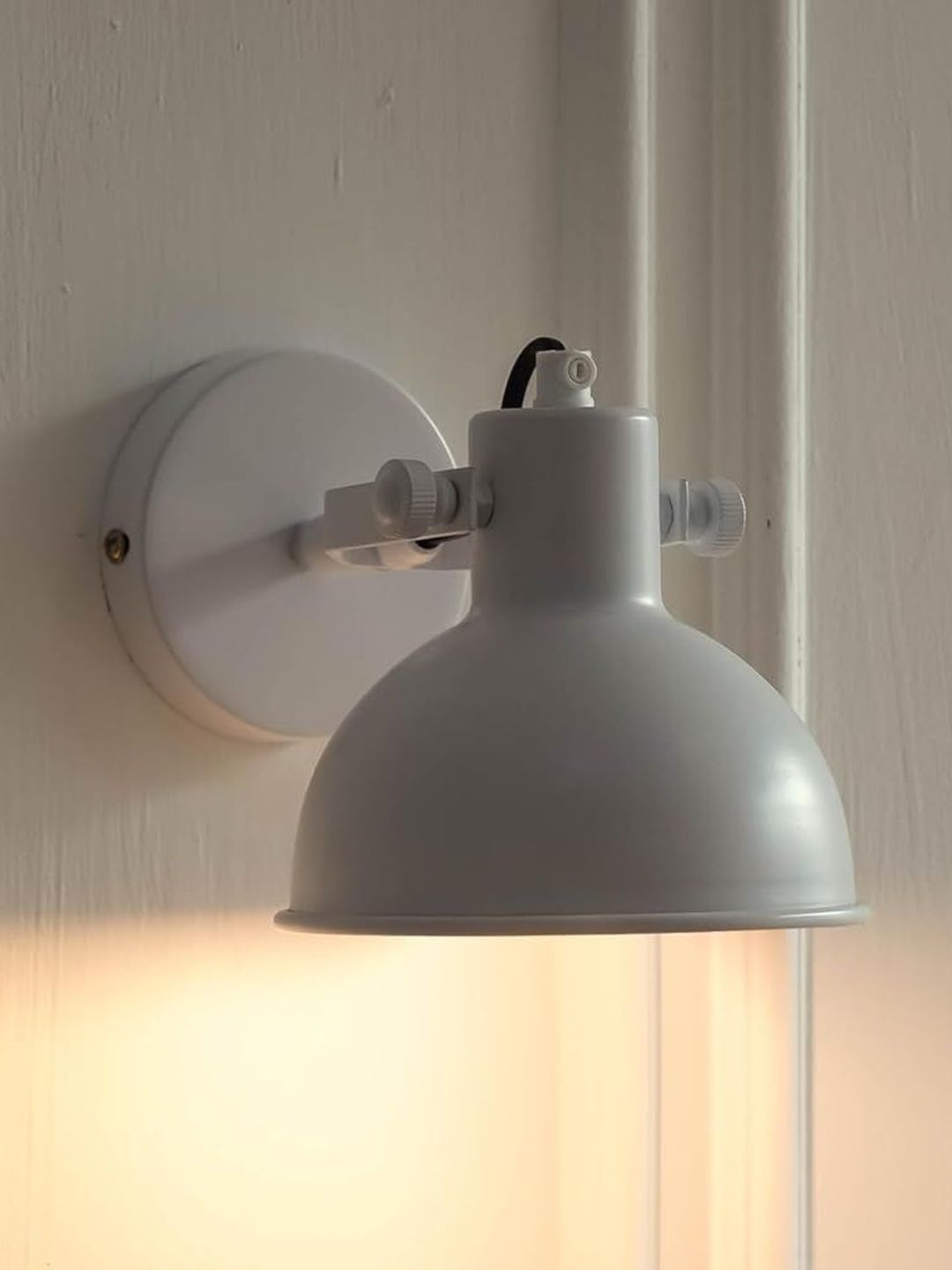 Divine Trends White Wall Lamp with Rotation Adjustment