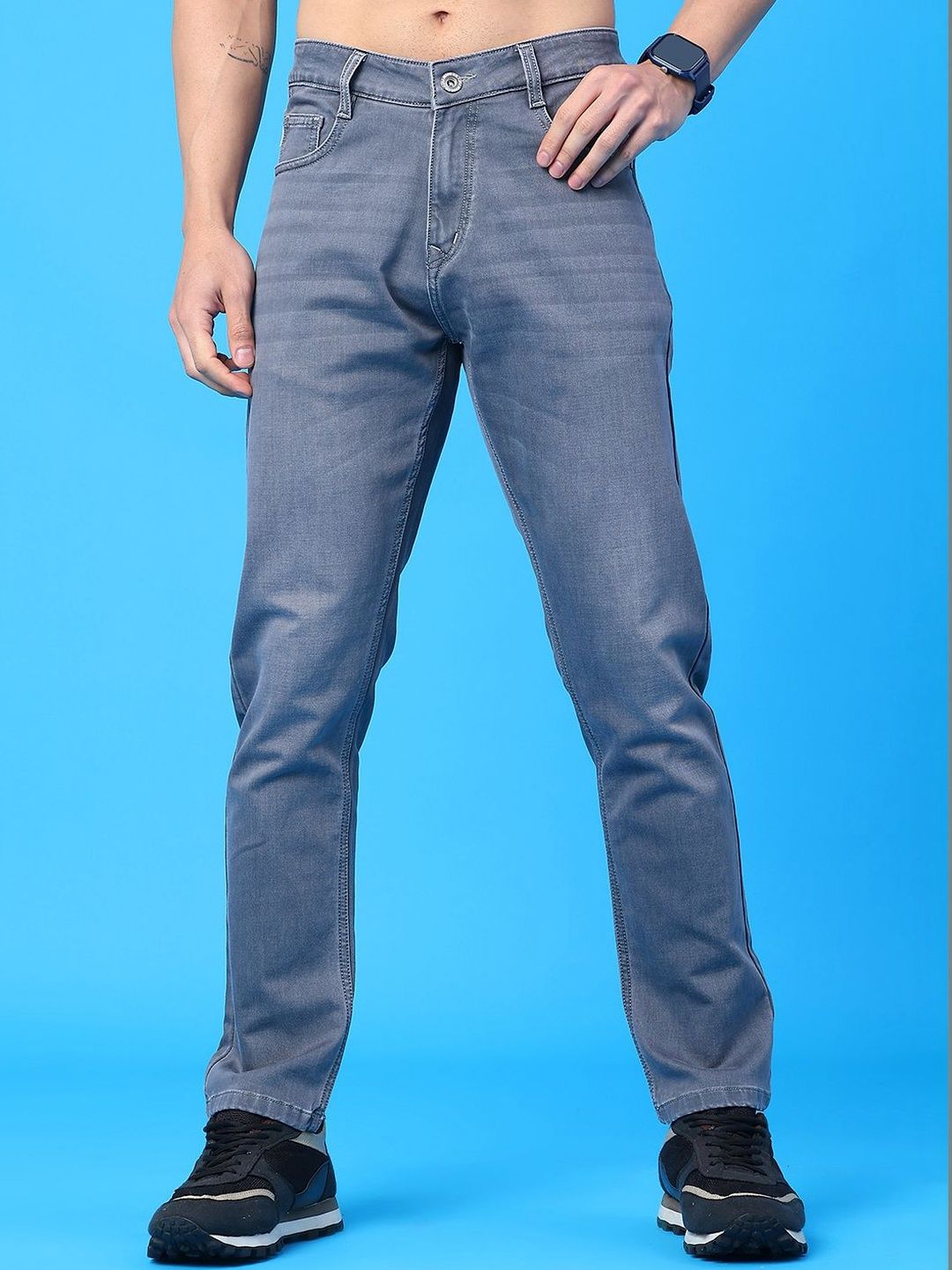 V-Mart Men Regular Fit Mid-Rise Light Fade Stretchable Jeans
