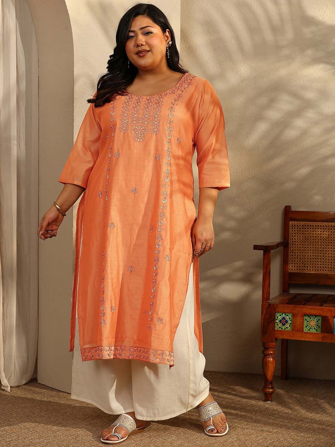 Extra Love By Libas Plus Size Women Floral Embroidered Thread Work Chanderi Silk Kurta