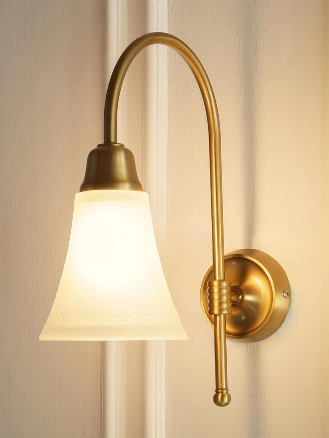 Divine Trends Hockey Brass Antique Finish Wall Lamp with Frosted Glass