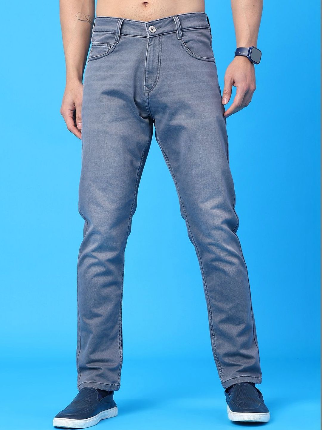 V-Mart Men Regular Fit Mid-Rise Light Fade Stretchable Jeans