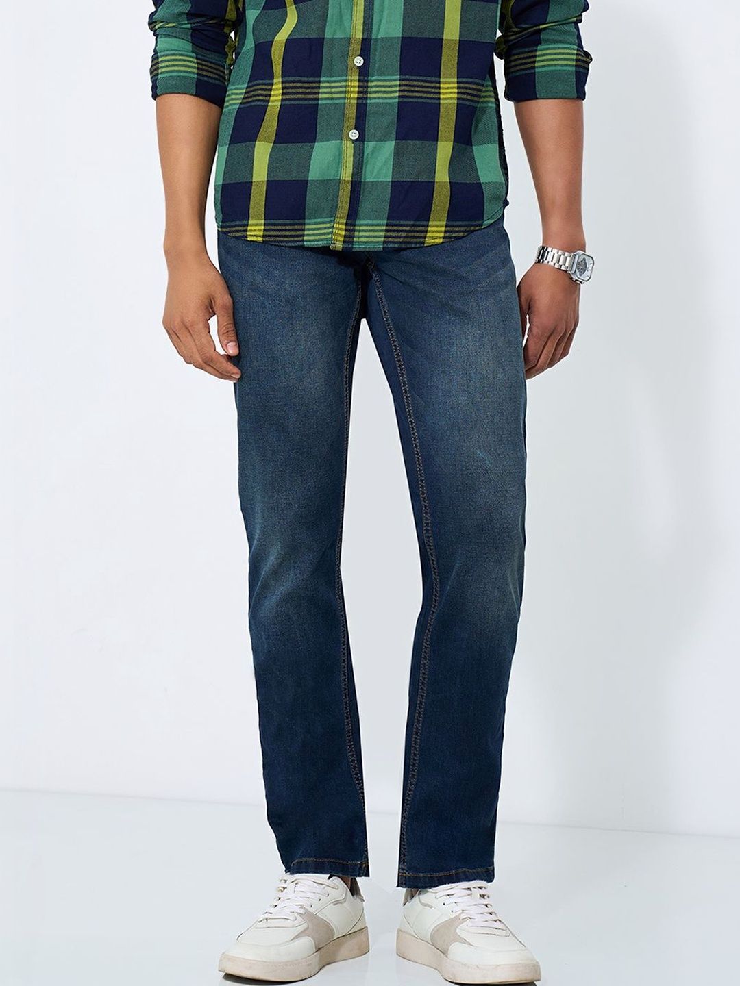 SF JEANS by Pantaloons Men Straight Fit Mid-Rise Light Fade Jeans