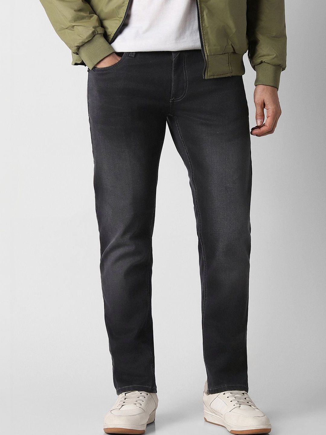 Peter England Casuals Men Tapered Fit Mid-Rise Light Fade Jeans