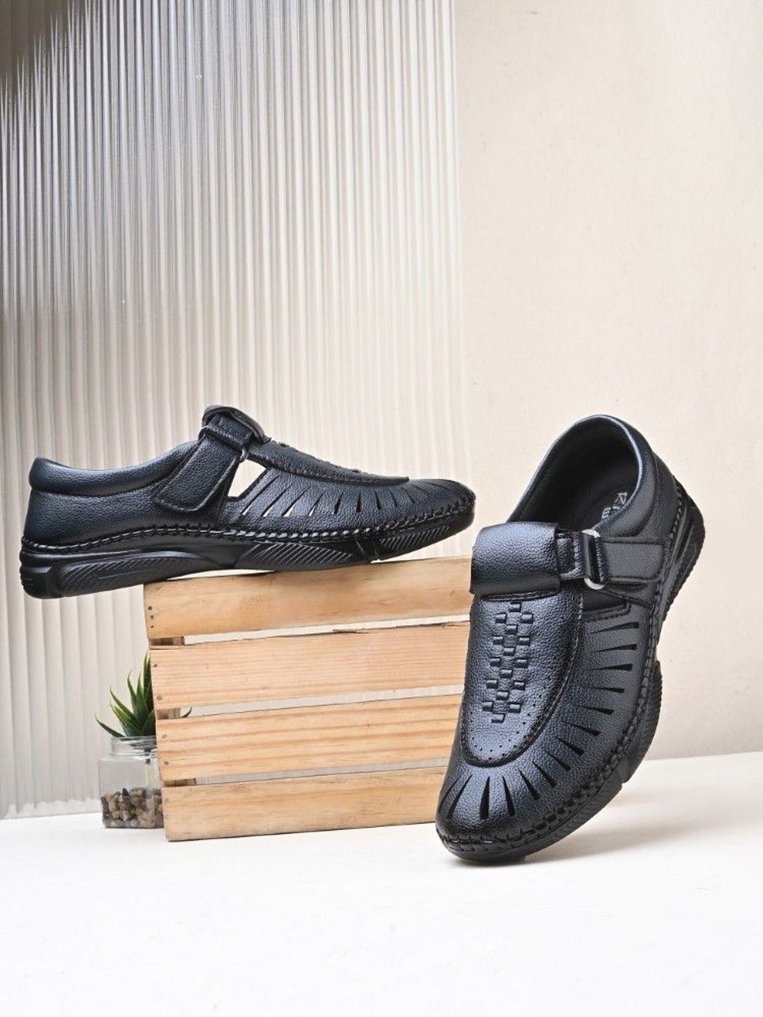 Rising Wolf Rising Wolf Men Fisherman Sandals