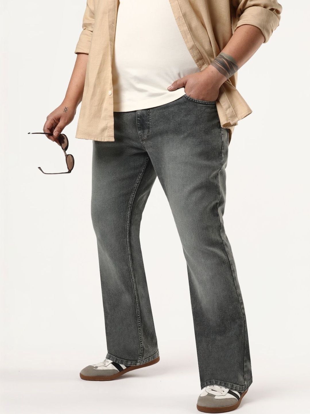 Urbano Plus Men Grey Bootcut Fit Mid Rise Tinted Heavy Washed Stretchable Jeans