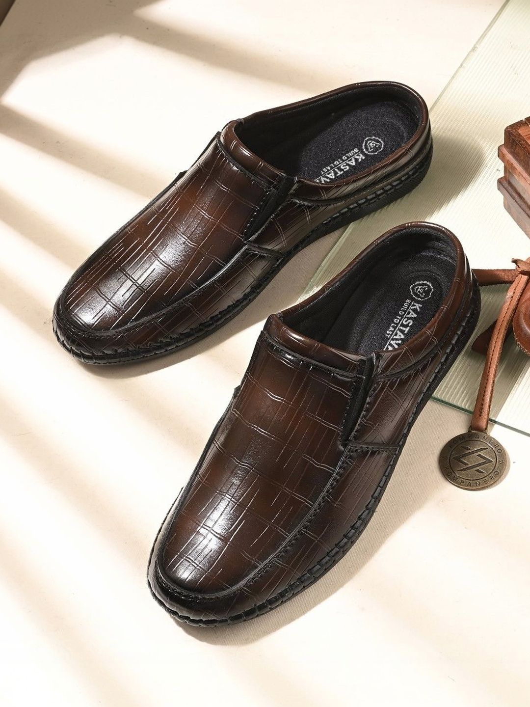 KASTAVA KASTAVA Men Comfort Sandals