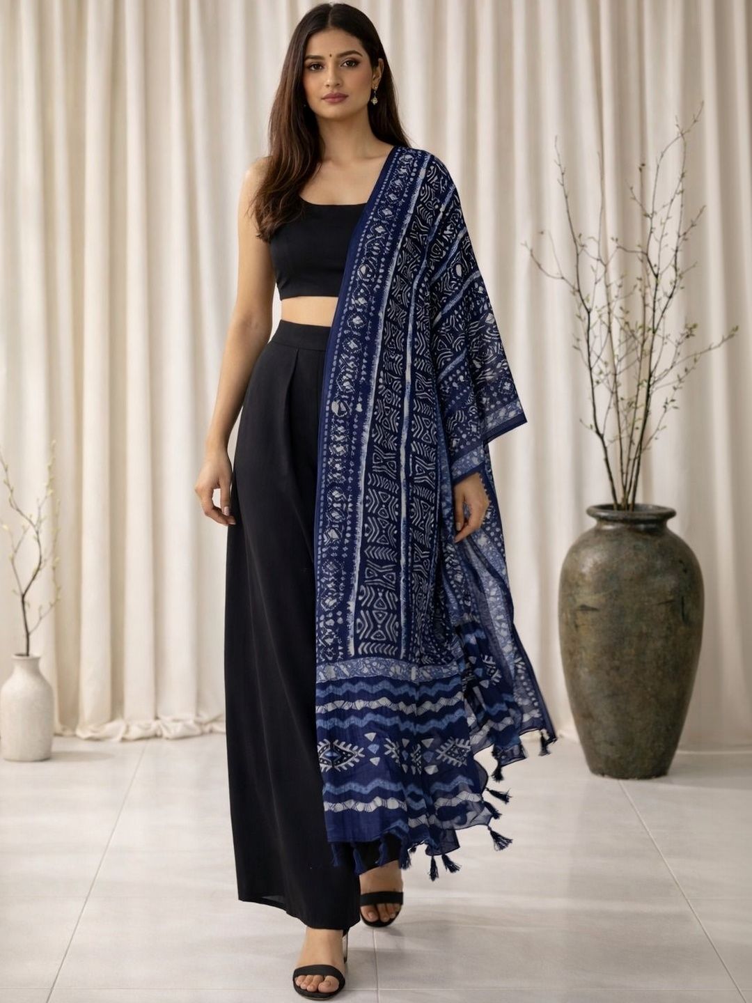 YUGAVEERAA Ethnic Motifs Printed Block Print Dupatta