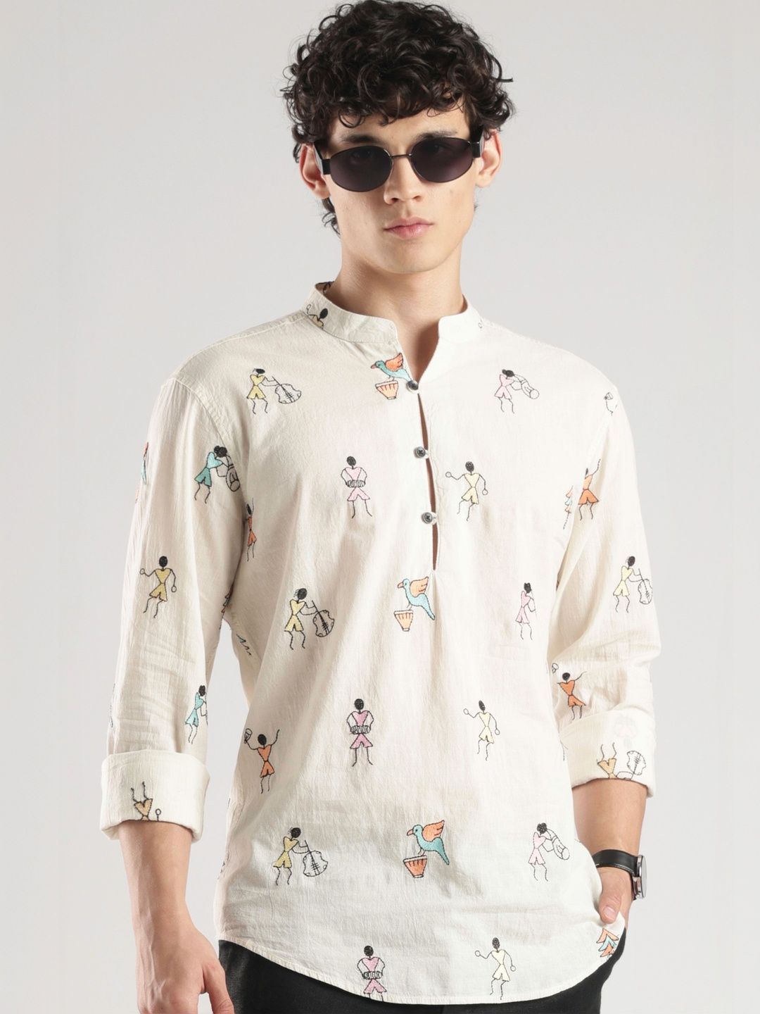 HERE&NOW Men Embroidered Flared Sleeves Thread Work Kurta