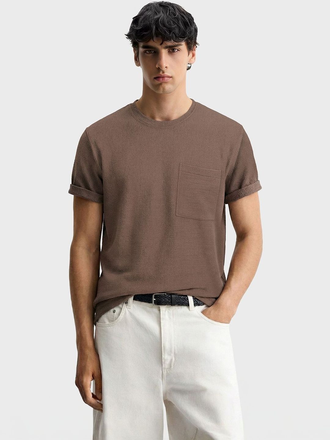 The Indian Garage Co Men Roll-Up Sleeves Pockets Boxy T-shirt