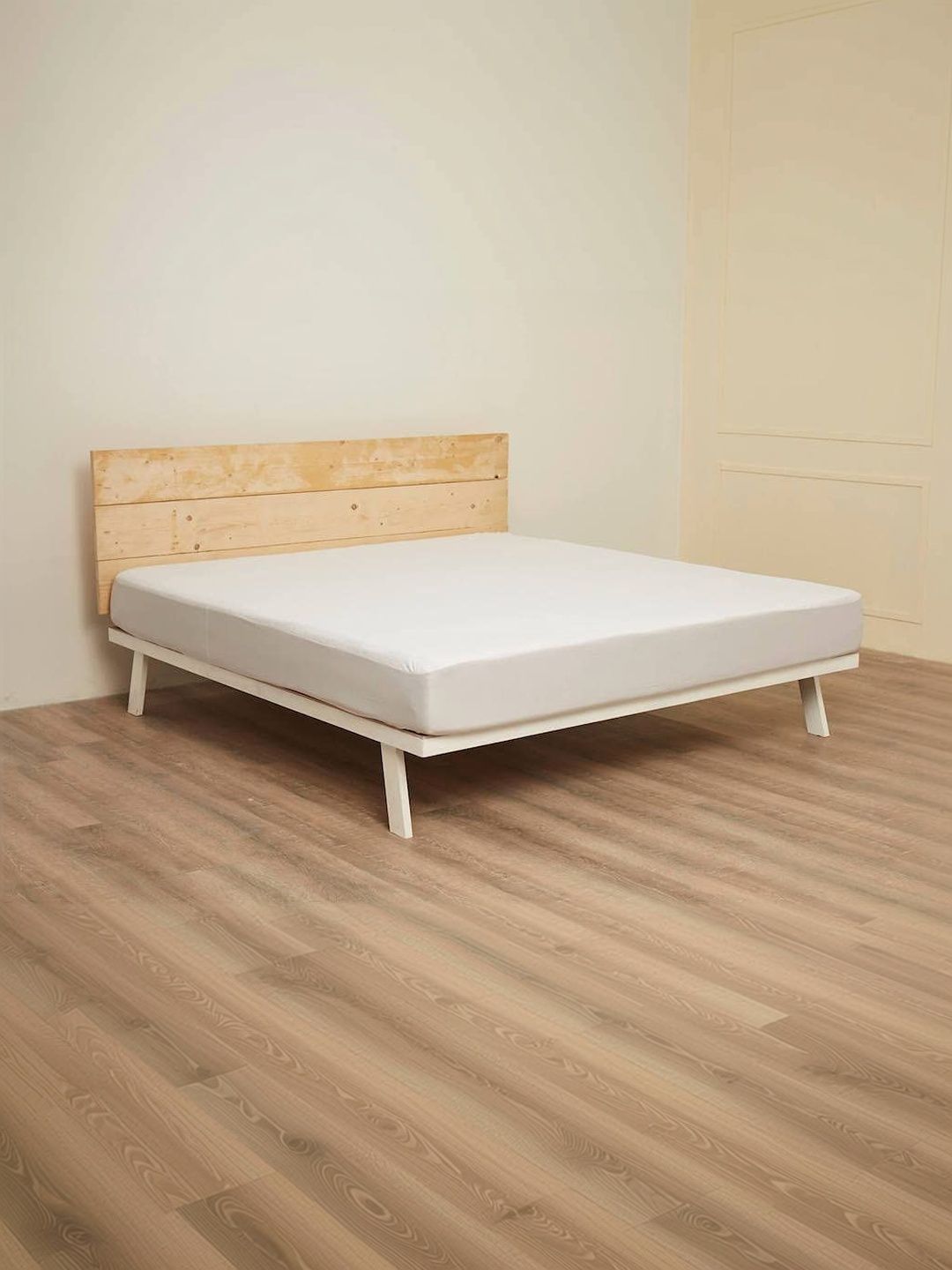 Creeva ltra White 100% Waterproof King Size Bed Mattress Protector