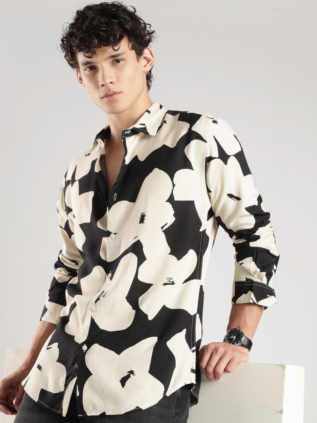 HERE&NOW Men Slim Fit Floral Printed Casual Shirt