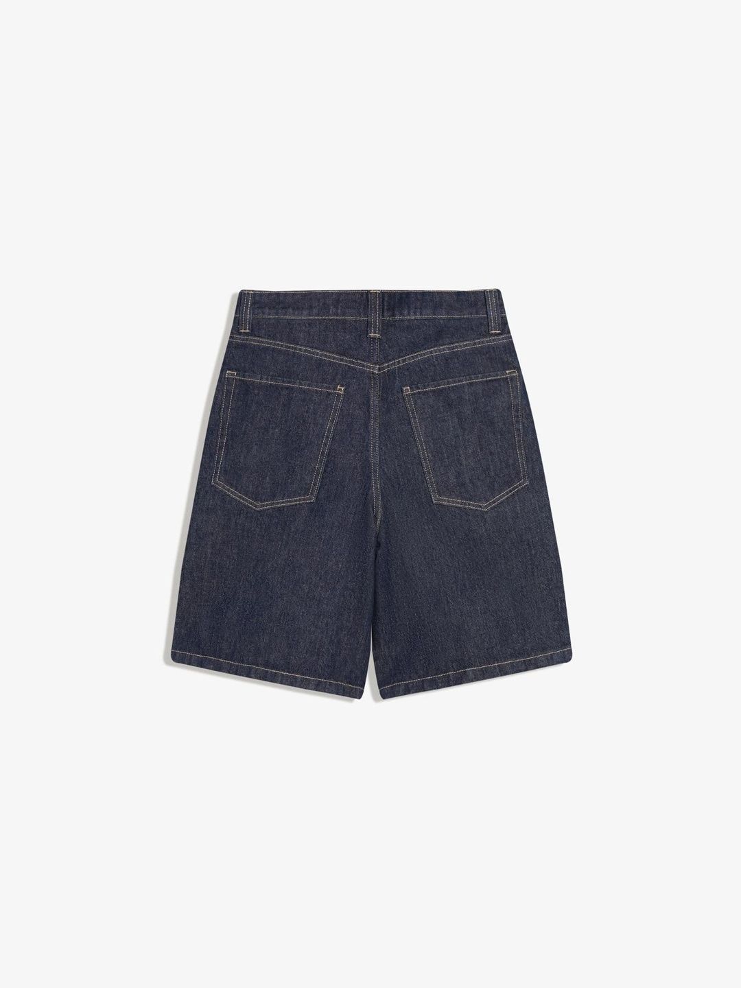 Baggy denim shorts