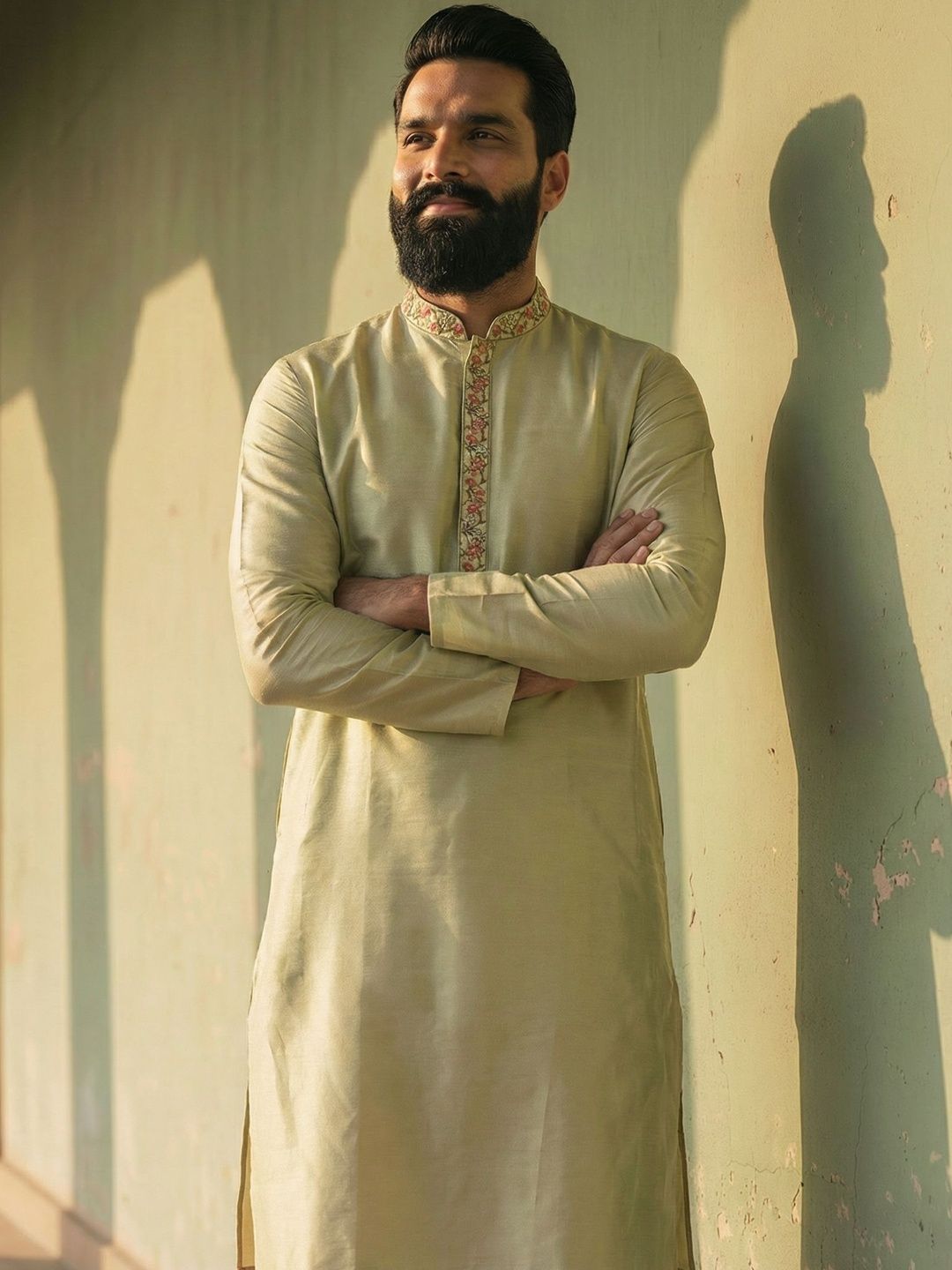KISAH Men Green Mandarin Collar Solid Kurta