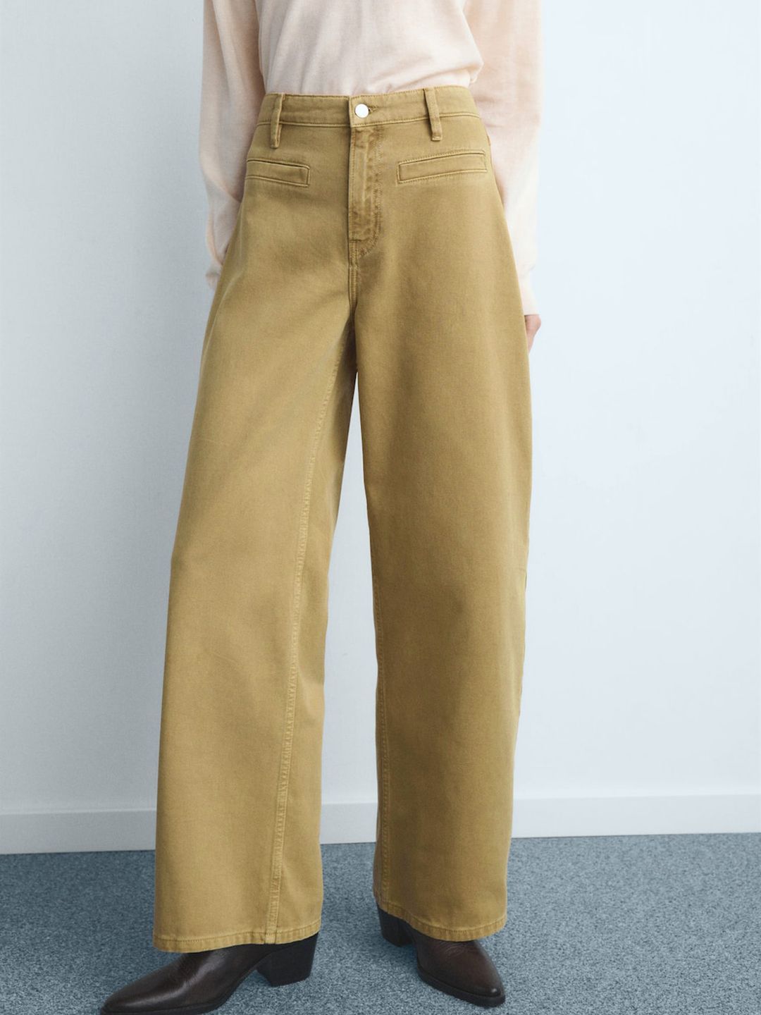 Pure Cotton Barrel Fit Mid-Rise Jeans