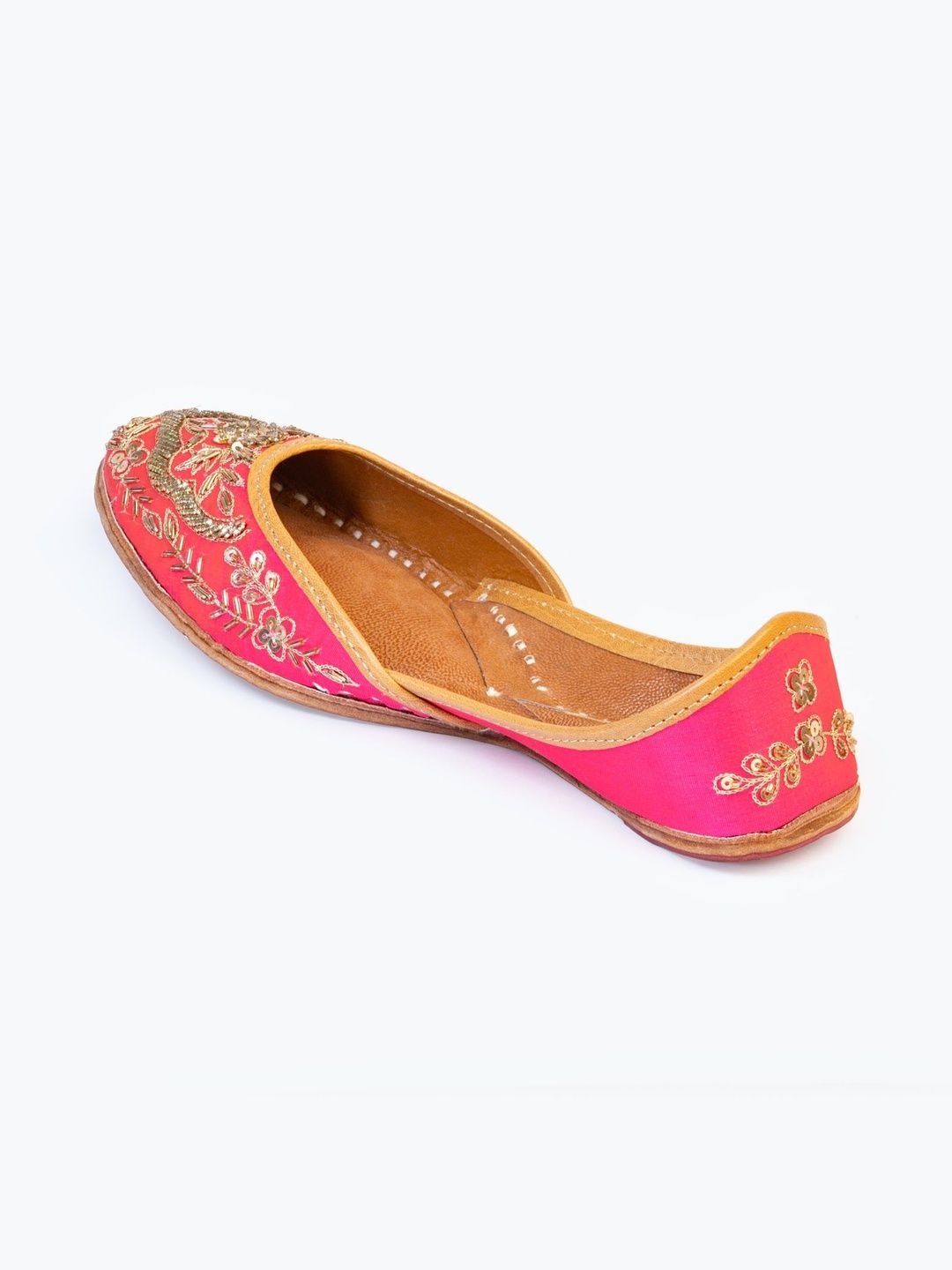Anouk Women Printed Ethnic Mojaris with Bows Flats