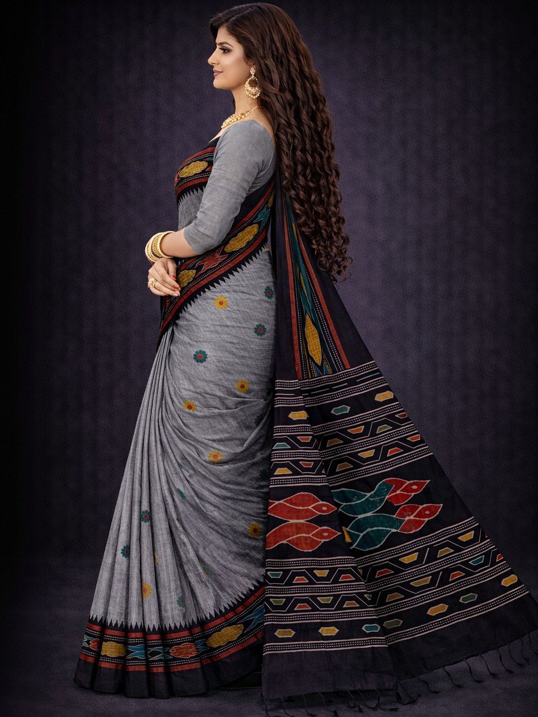 Quetzal Ethnic Motifs Pure Cotton Handloom Core Saree
