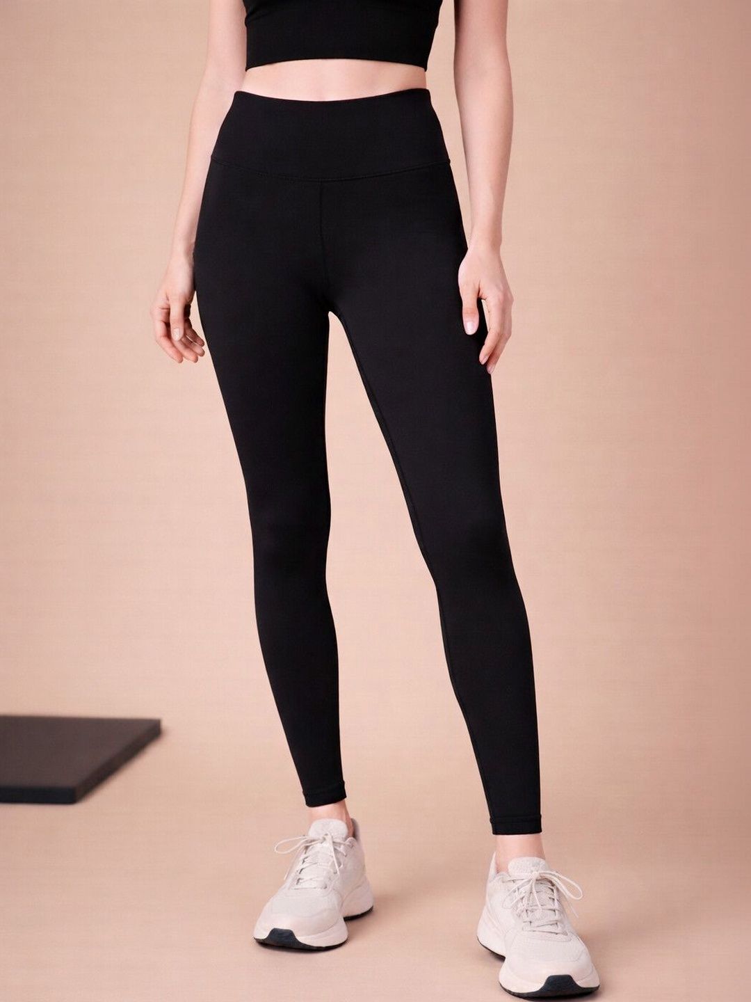 Silm-Fit Ultra Soft Tights HRX by Hrithik Roshan Silm-Fit Ultra Soft High-Rise Tights