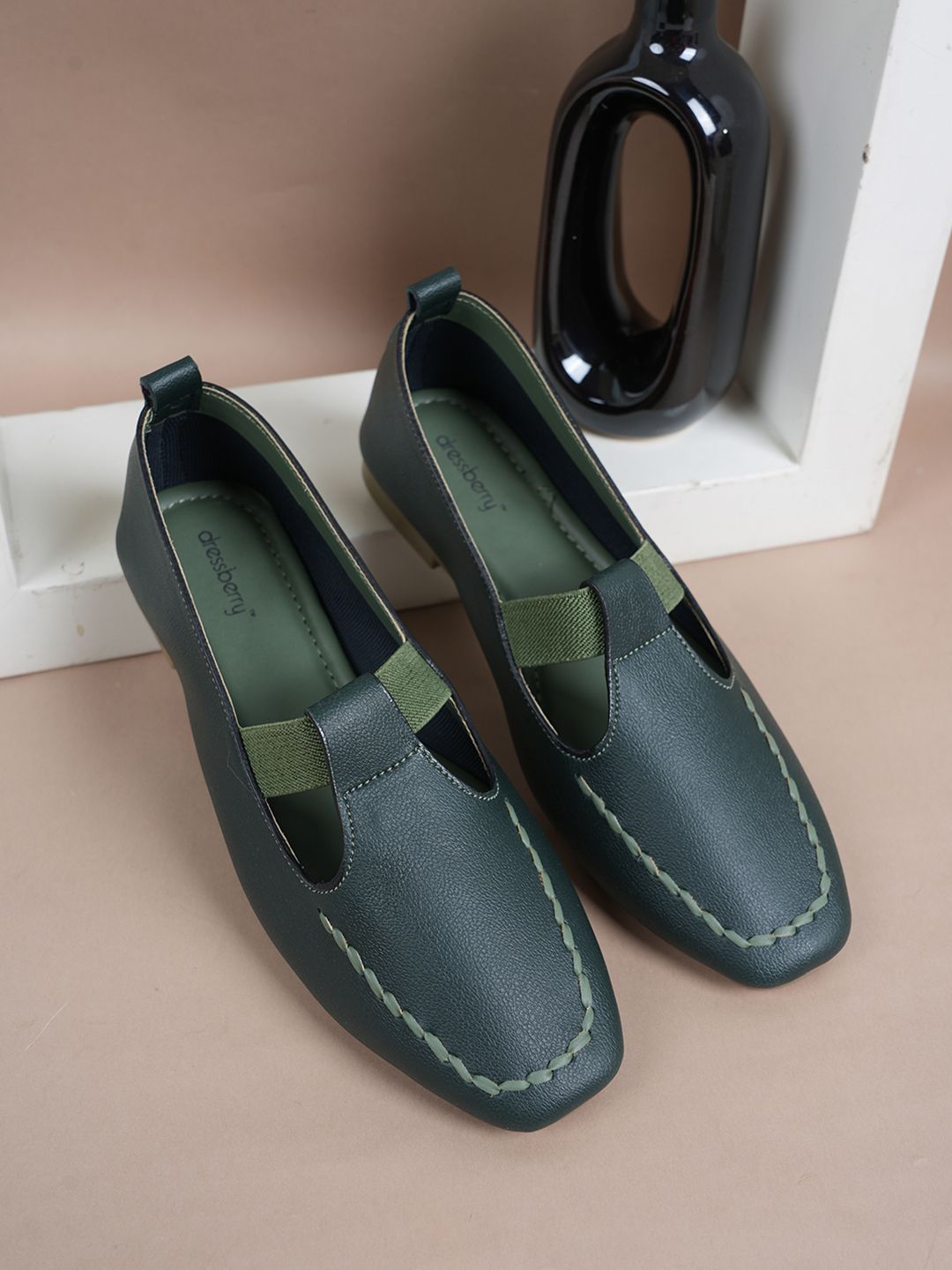 DressBerry DressBerry Square Toe Slip-On Ballerinas