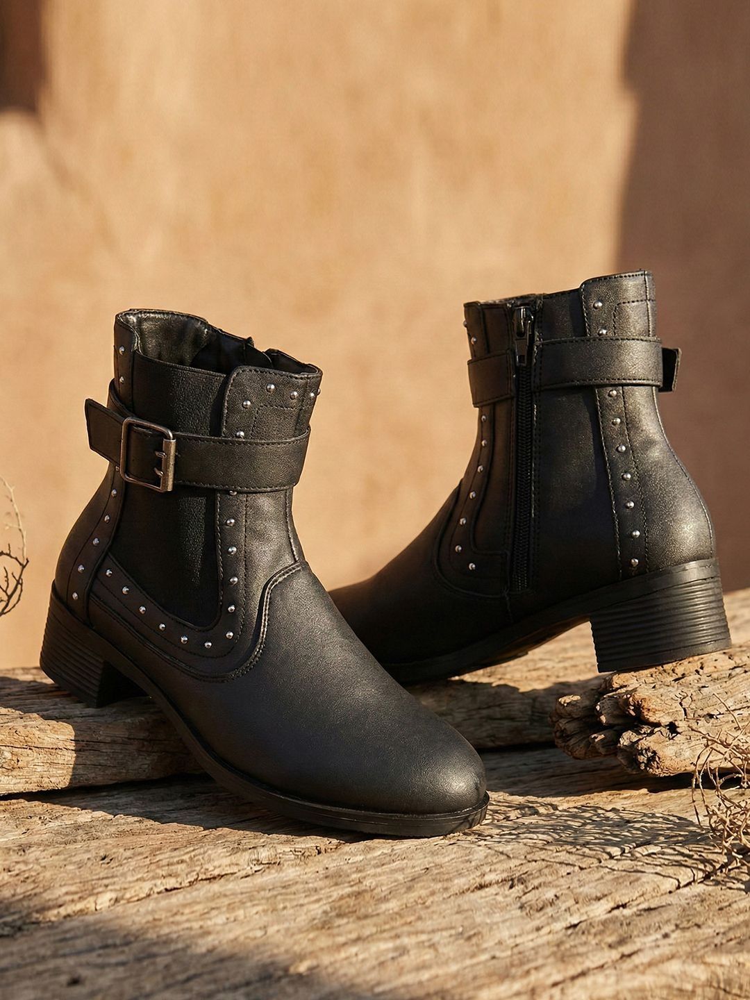 Liberty Liberty Round Toe Chelsea Boots