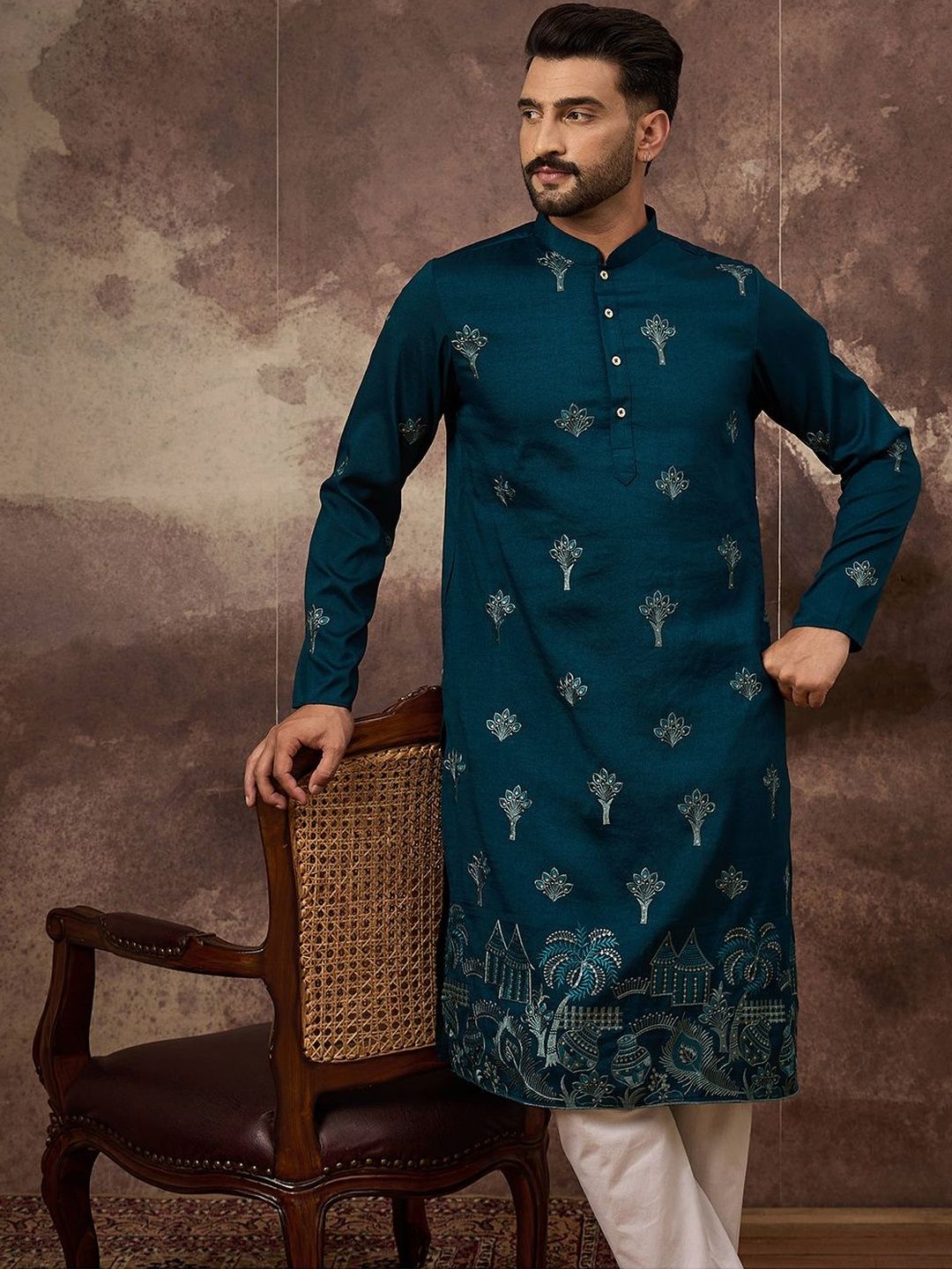 Ethnic Bay Men Embroidered Thread Work Kurta