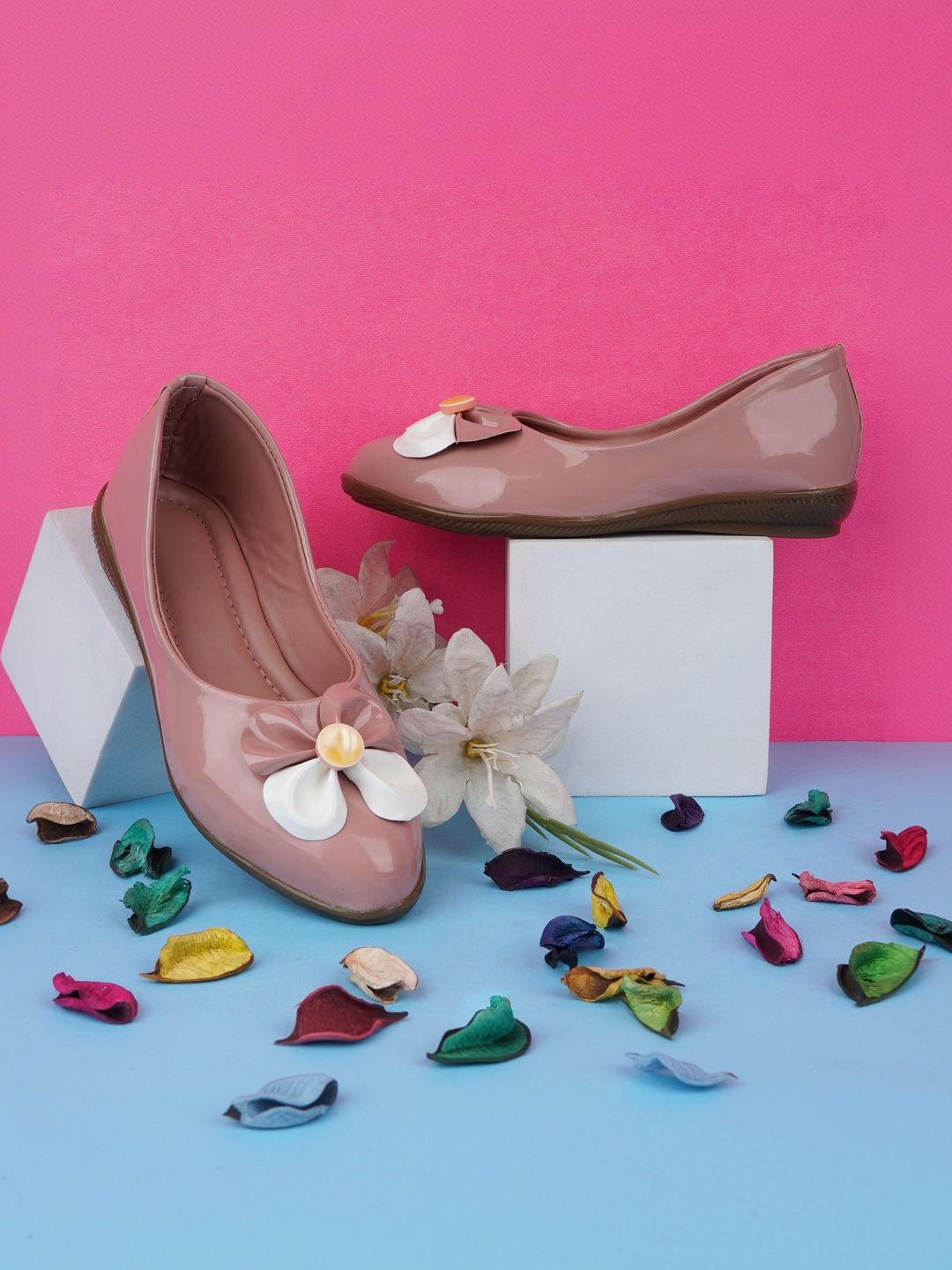 LMG Lifestyle Girls Ethnic Flats