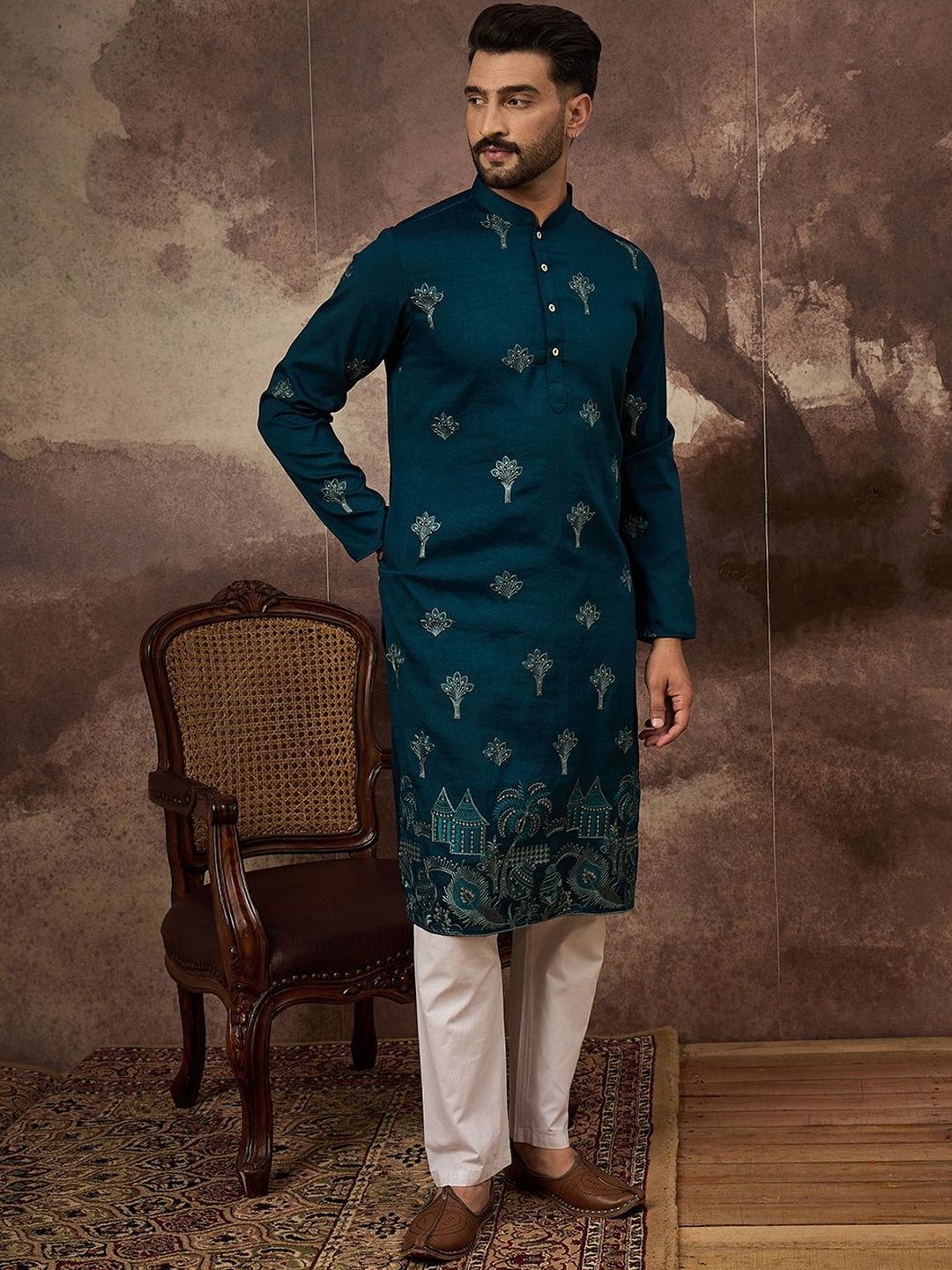 Ethnic Bay Men Embroidered Thread Work Kurta - Image 3