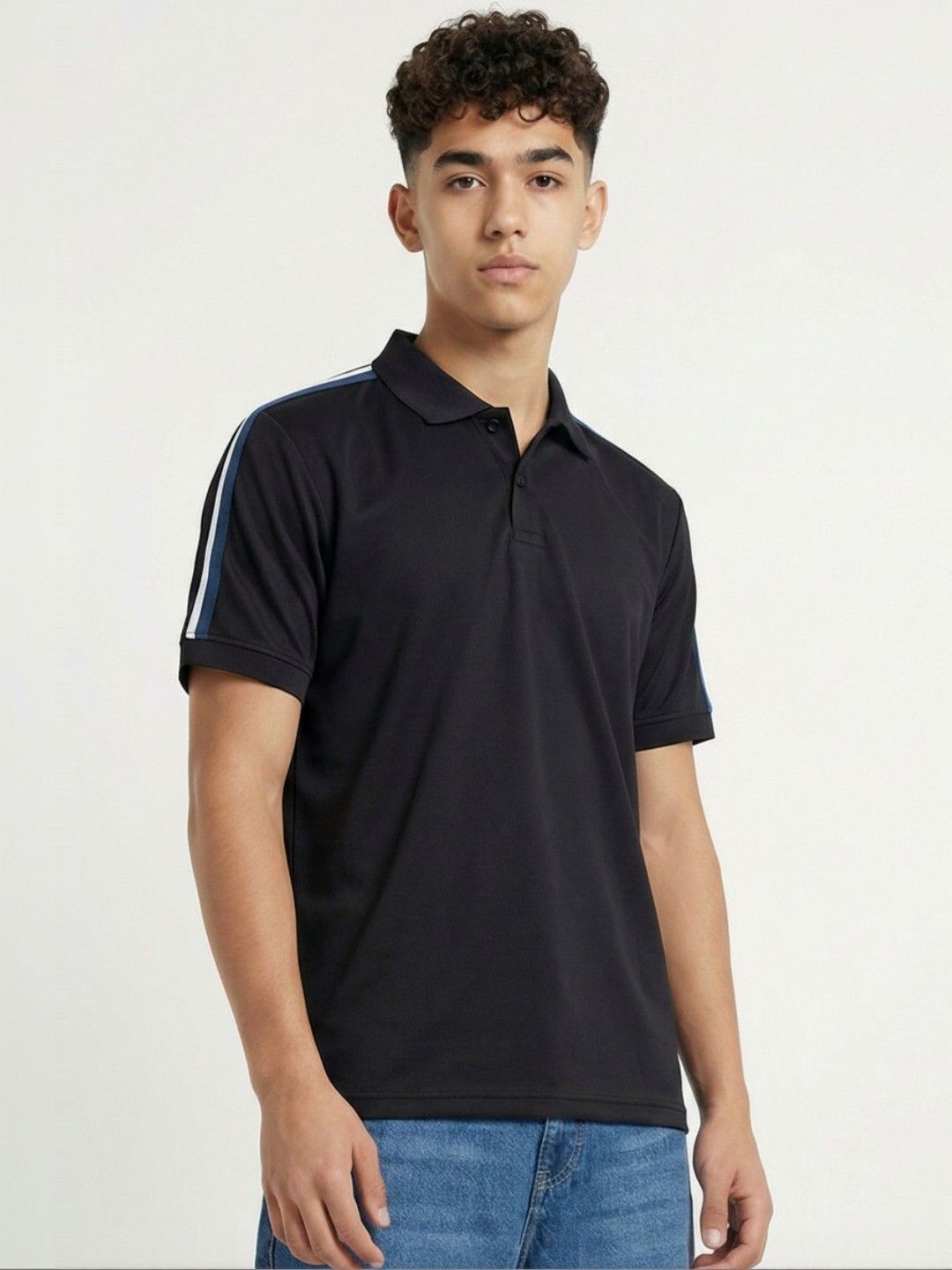glitchez Men Striped Polo Collar T-shirt