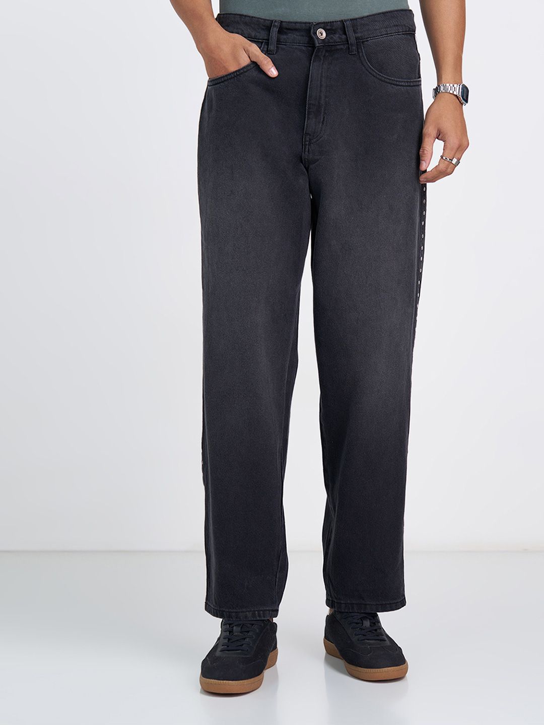 SF JEANS by Pantaloons Men Flared Mid-Rise Light Fade Jeans