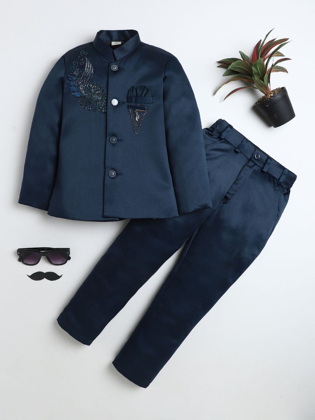 BT DEZINES Boys Embellished Bandhgala Suit Set