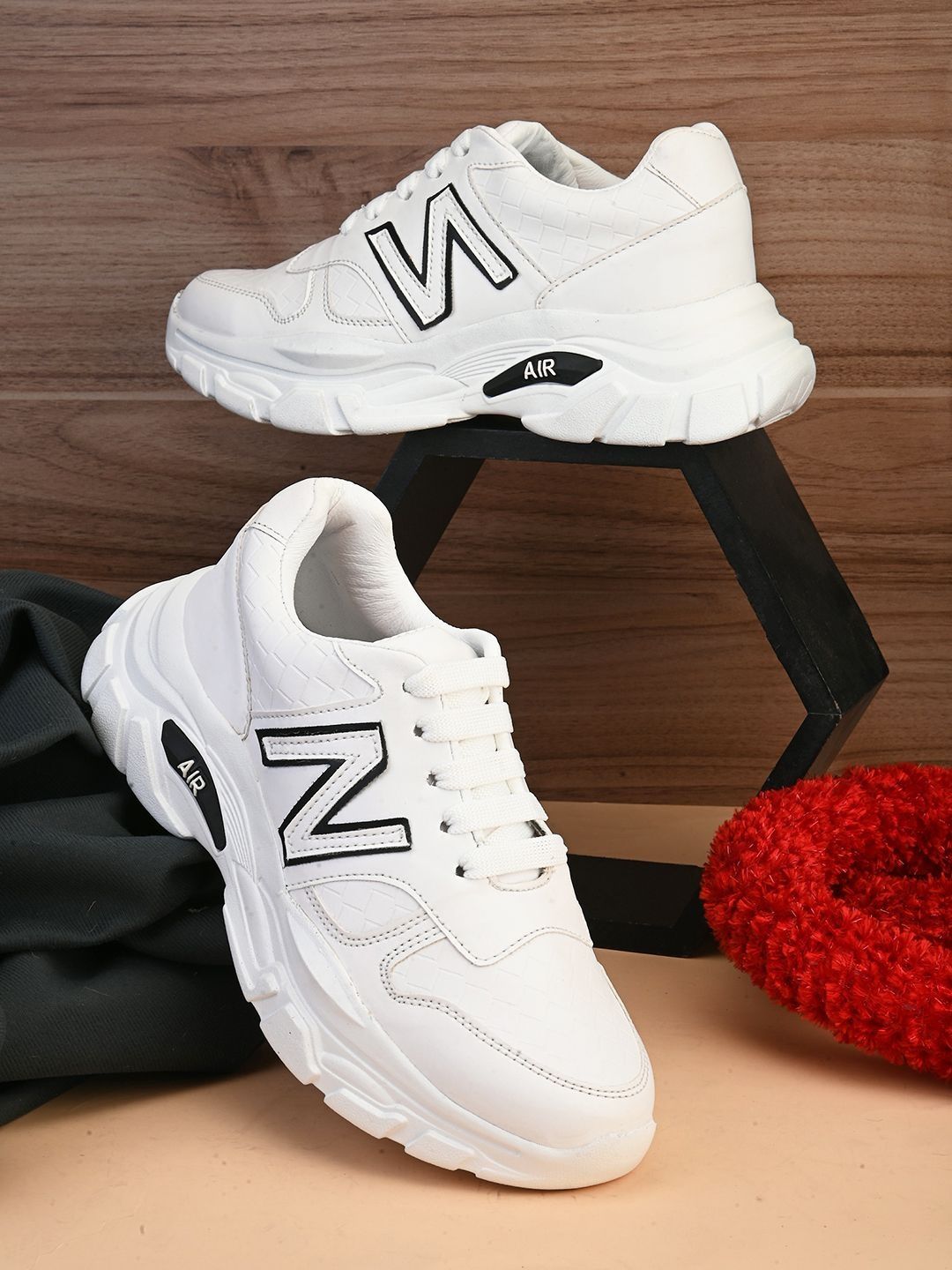 XE Looks Women Textured Sneakers