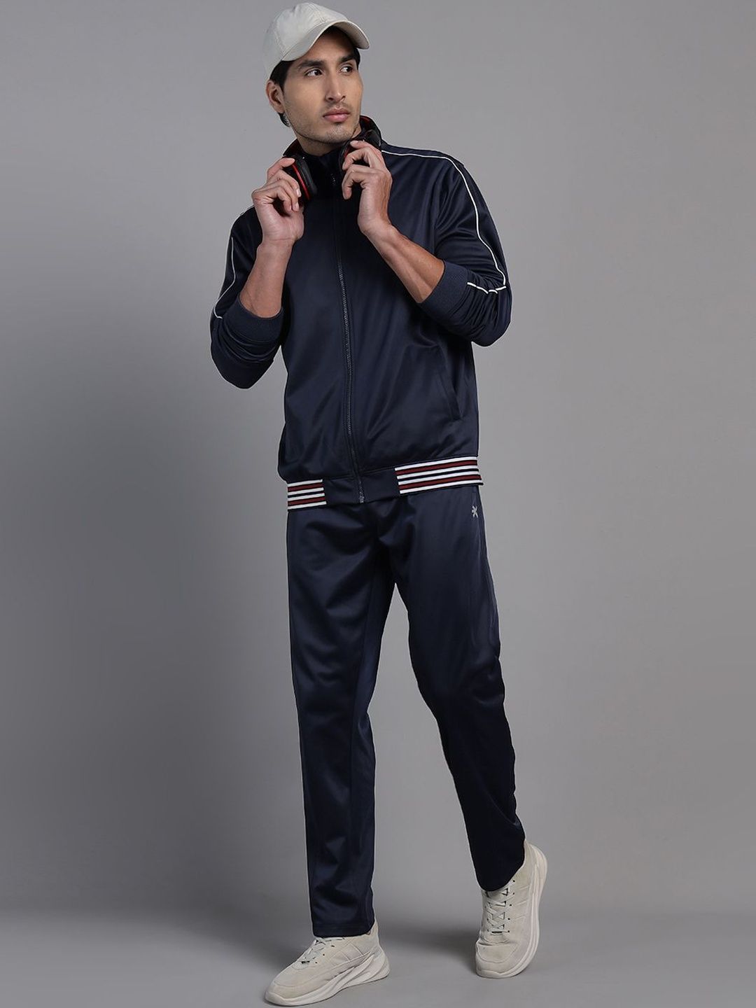HRX by Hrithik Roshan Mock Collar Mid-Rise Tracksuits