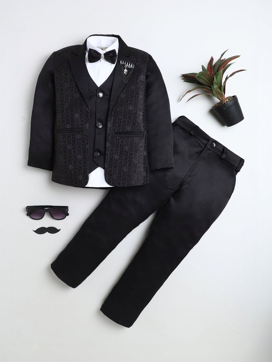 BT DEZINES Boys 3-Piece Party Suits