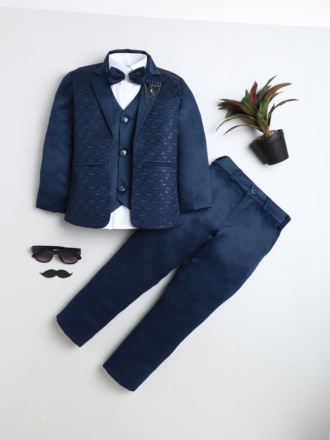 Sangria Boys Geometric Jacquard Woven 3-Piece Suit Set With Bow Tie