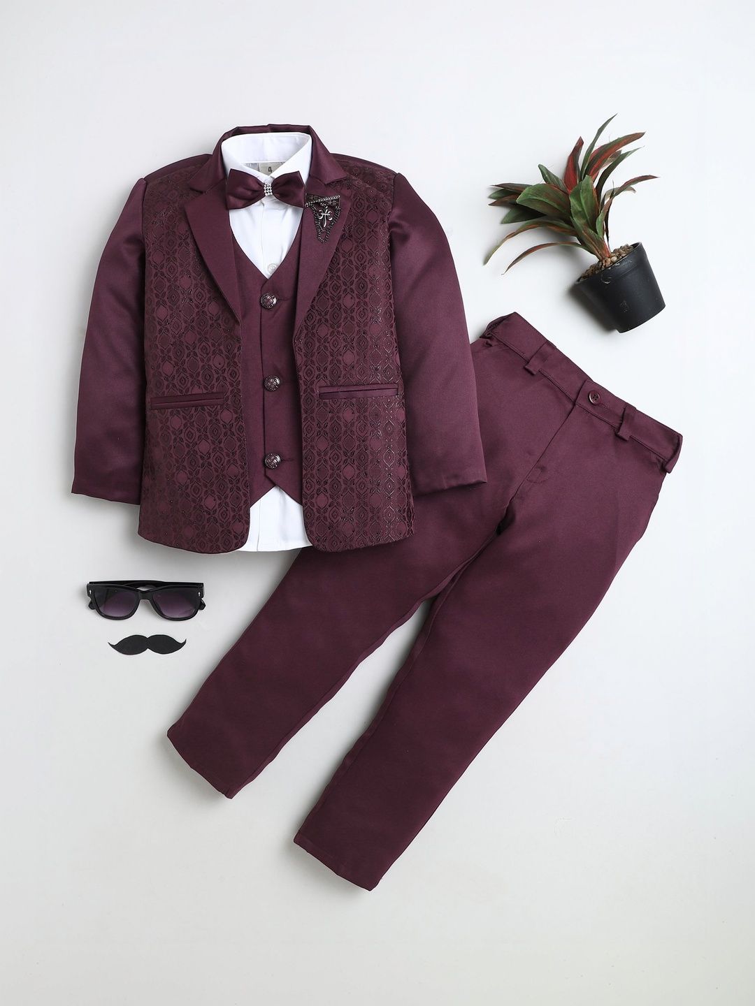 Sangria Boys Geometric Jacquard Woven 3-Piece Suit Set With Bow Tie