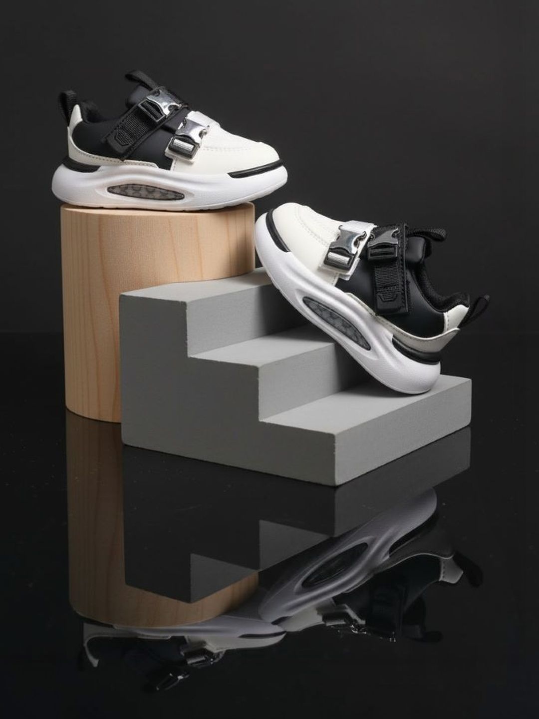 NEW STEPS Girls Sneakers