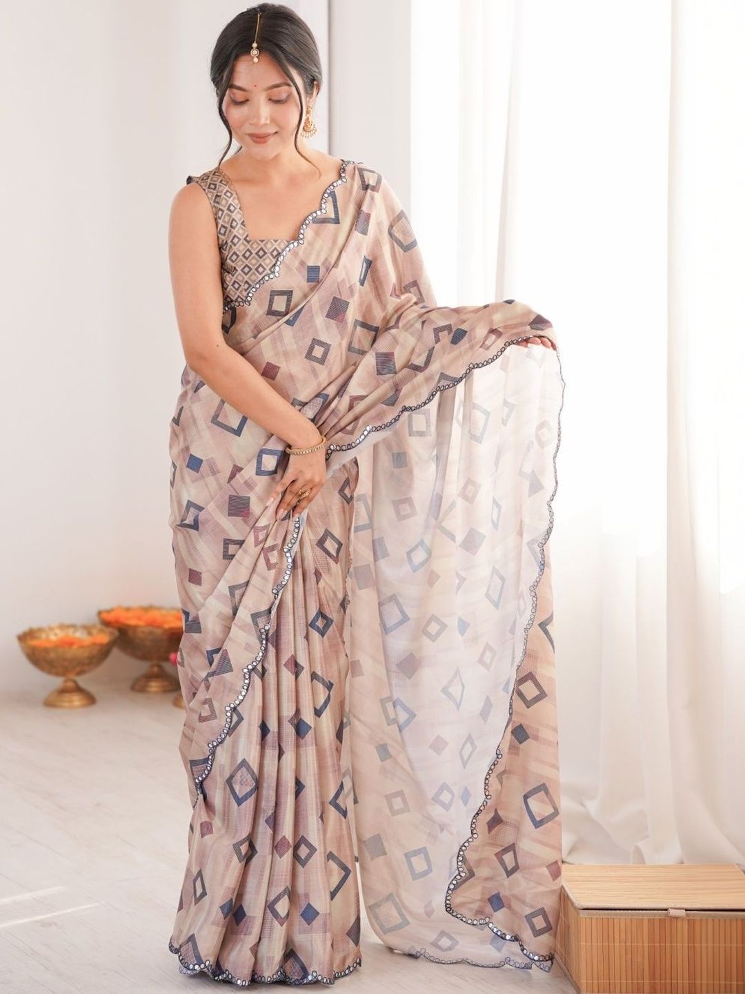 Panzora Sequinned Silk Blend Saree