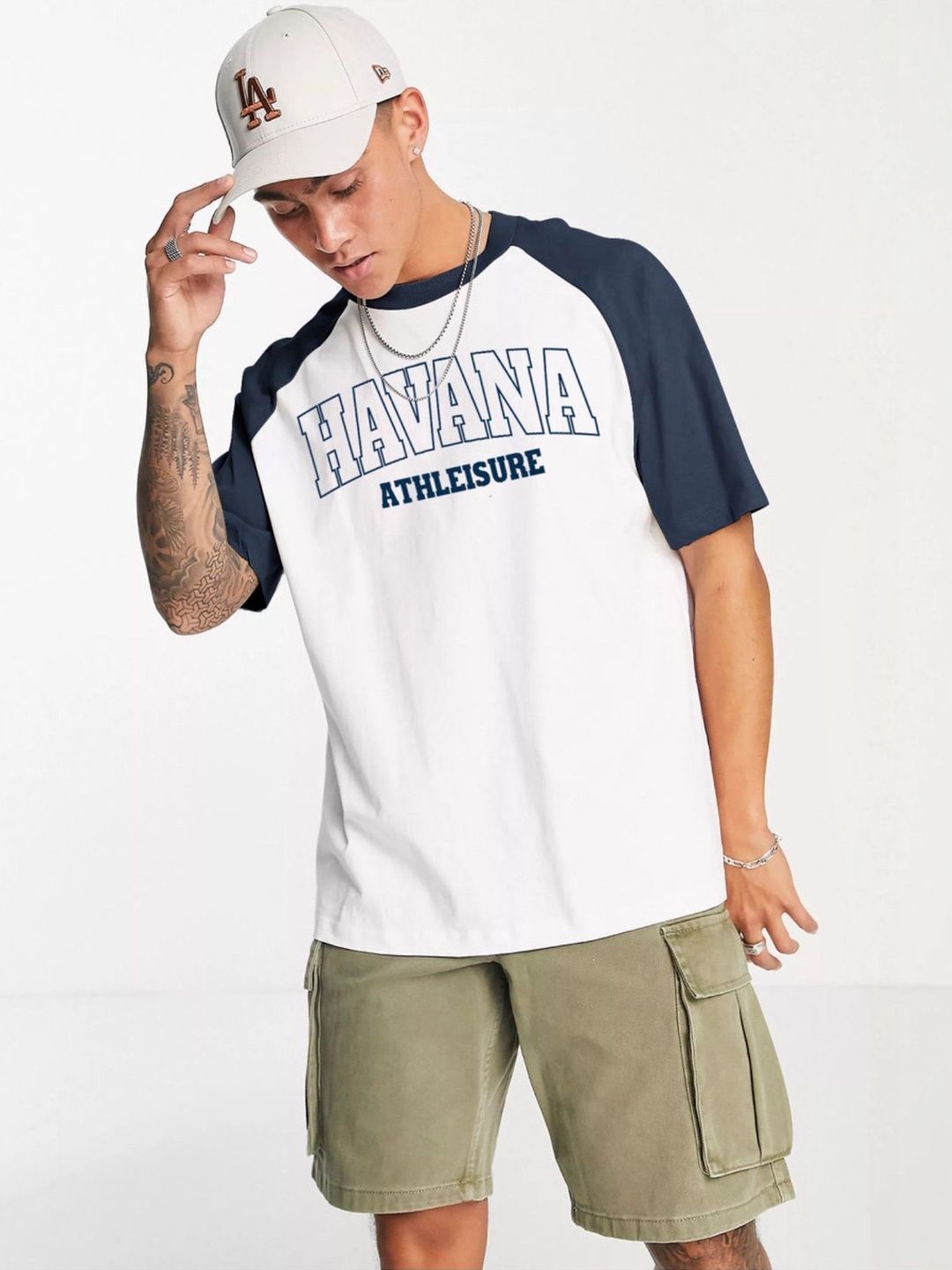 AVEJO Men Typography Colourblocked T-shirt