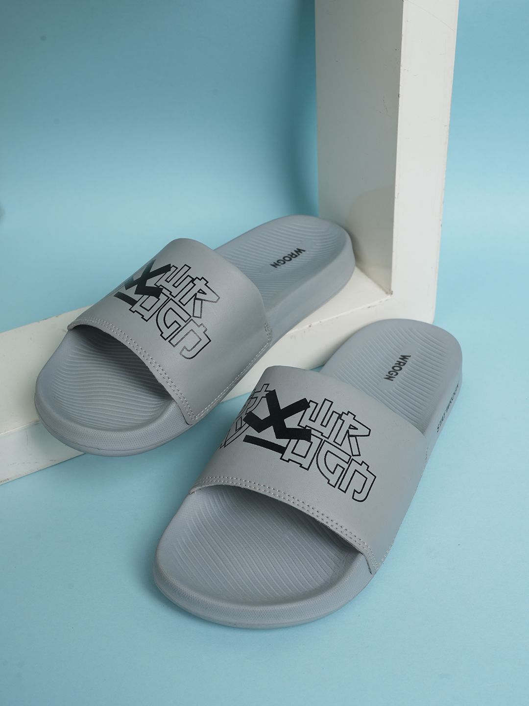 WROGN Men Printed Sliders