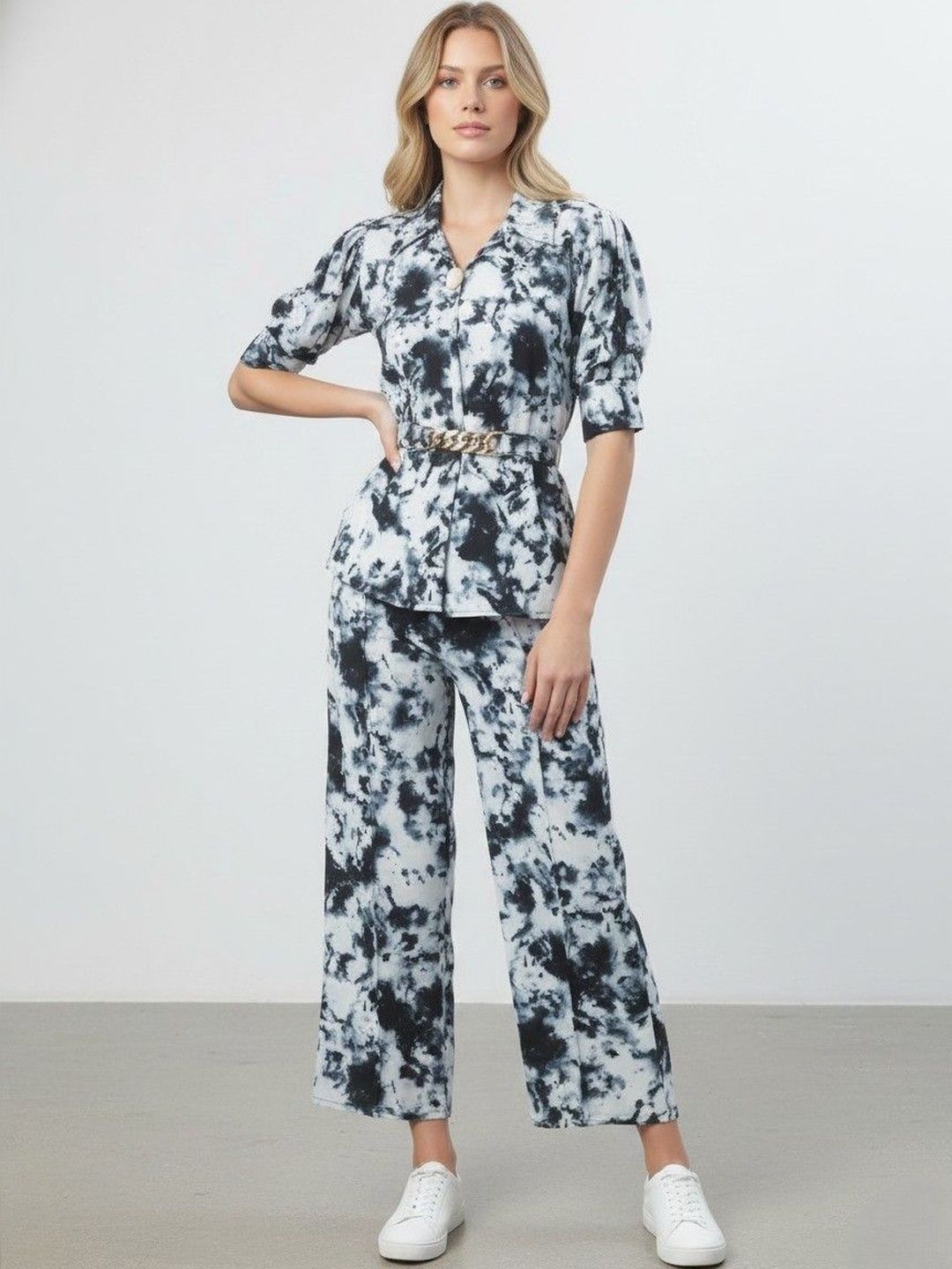 Elara Luxe Printed V-Neck Top & Trousers Co-Ords