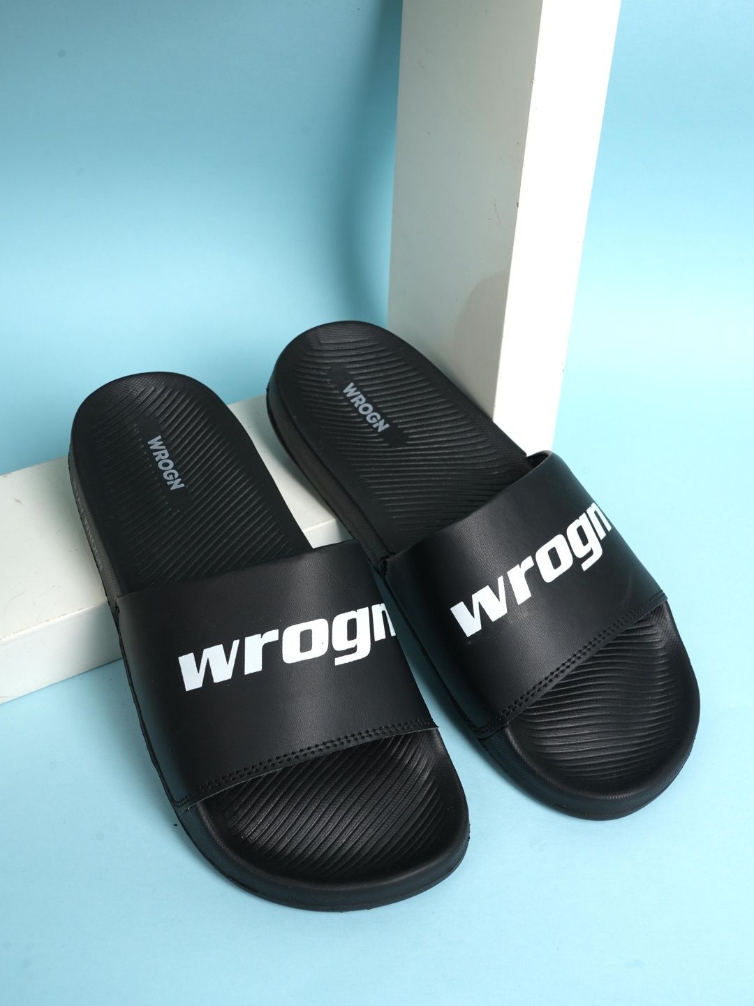 WROGN Men Printed Sliders
