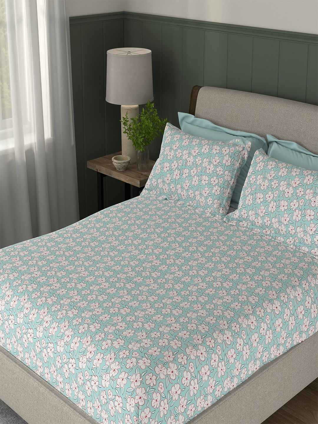 Portico New York Signature Portico New York Signature Turquoise Blue Floral 104 TC King Bedsheet with 2 Pillow Covers