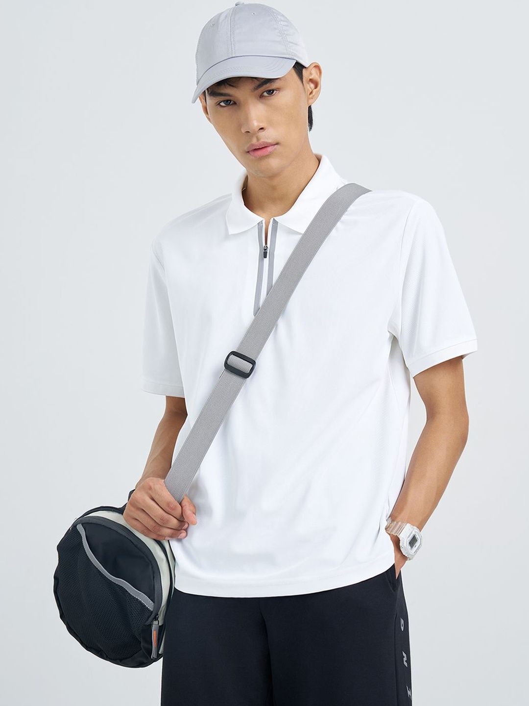 Ajile by Pantaloons Men Polo Collar T-shirt