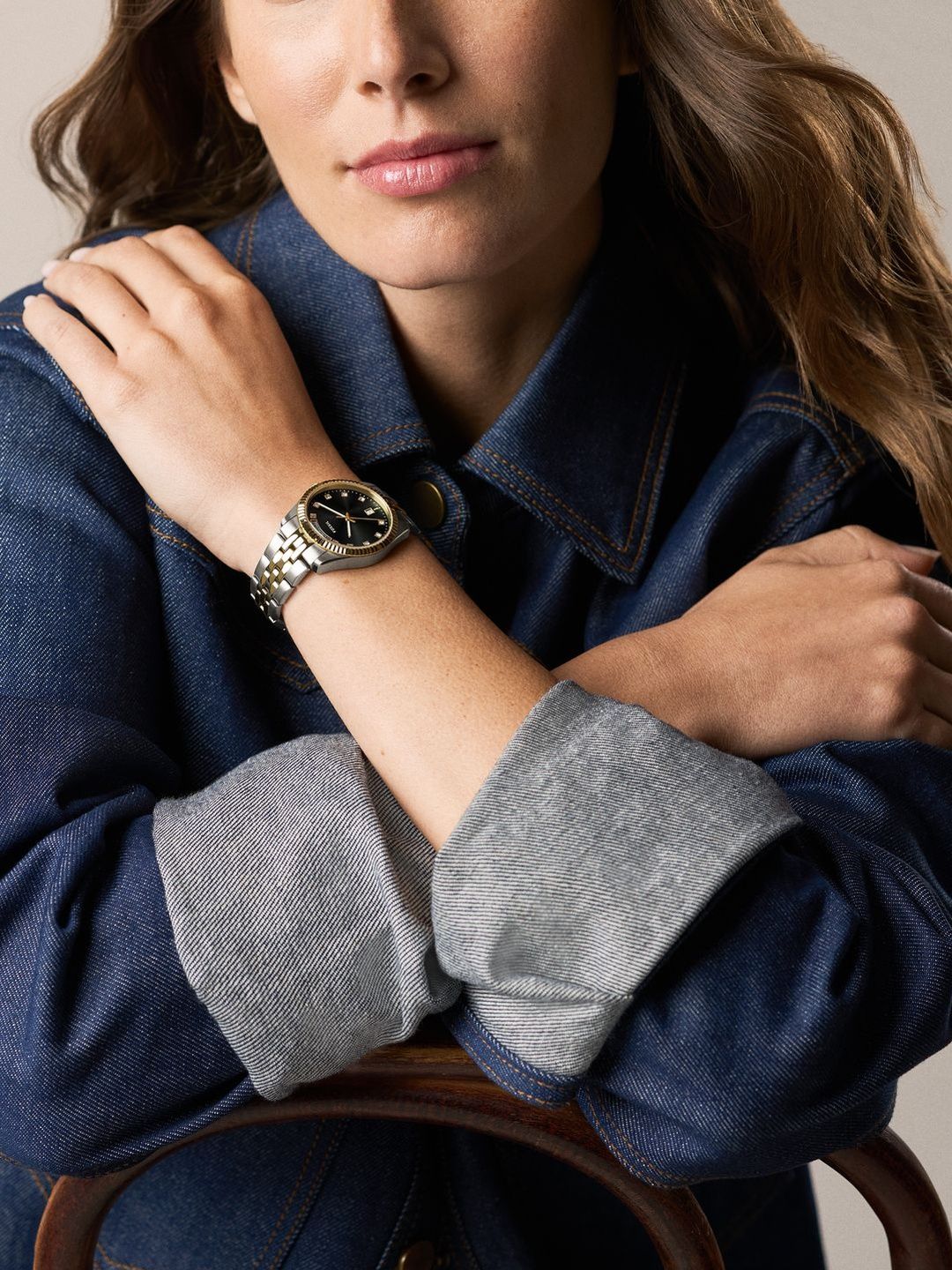 Embellished Dial & Stainless Steel Bracelet Style Straps Analogue Date Aperture Watch ES5458