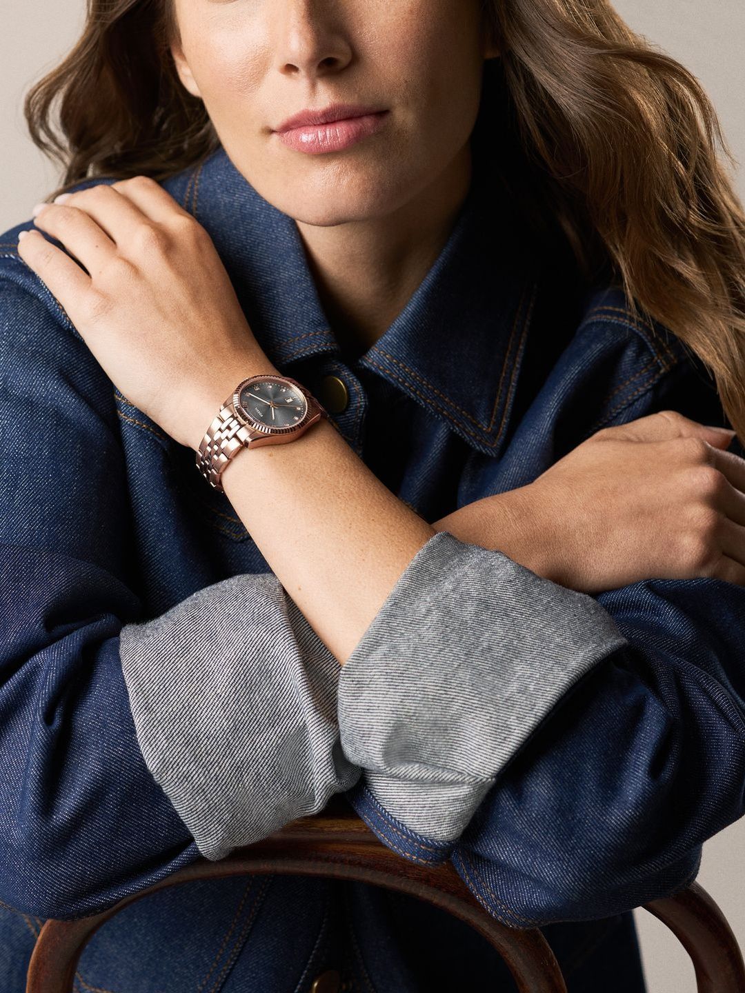 Embellished Dial & Stainless Steel Bracelet Style Straps Analogue Date Aperture Watch ES5459