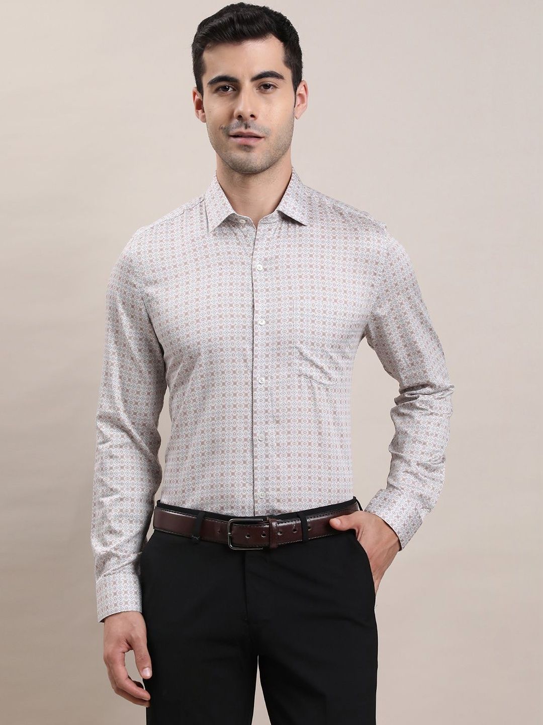 Turtle Men Standard Slim Fit Printed Casual Shirt